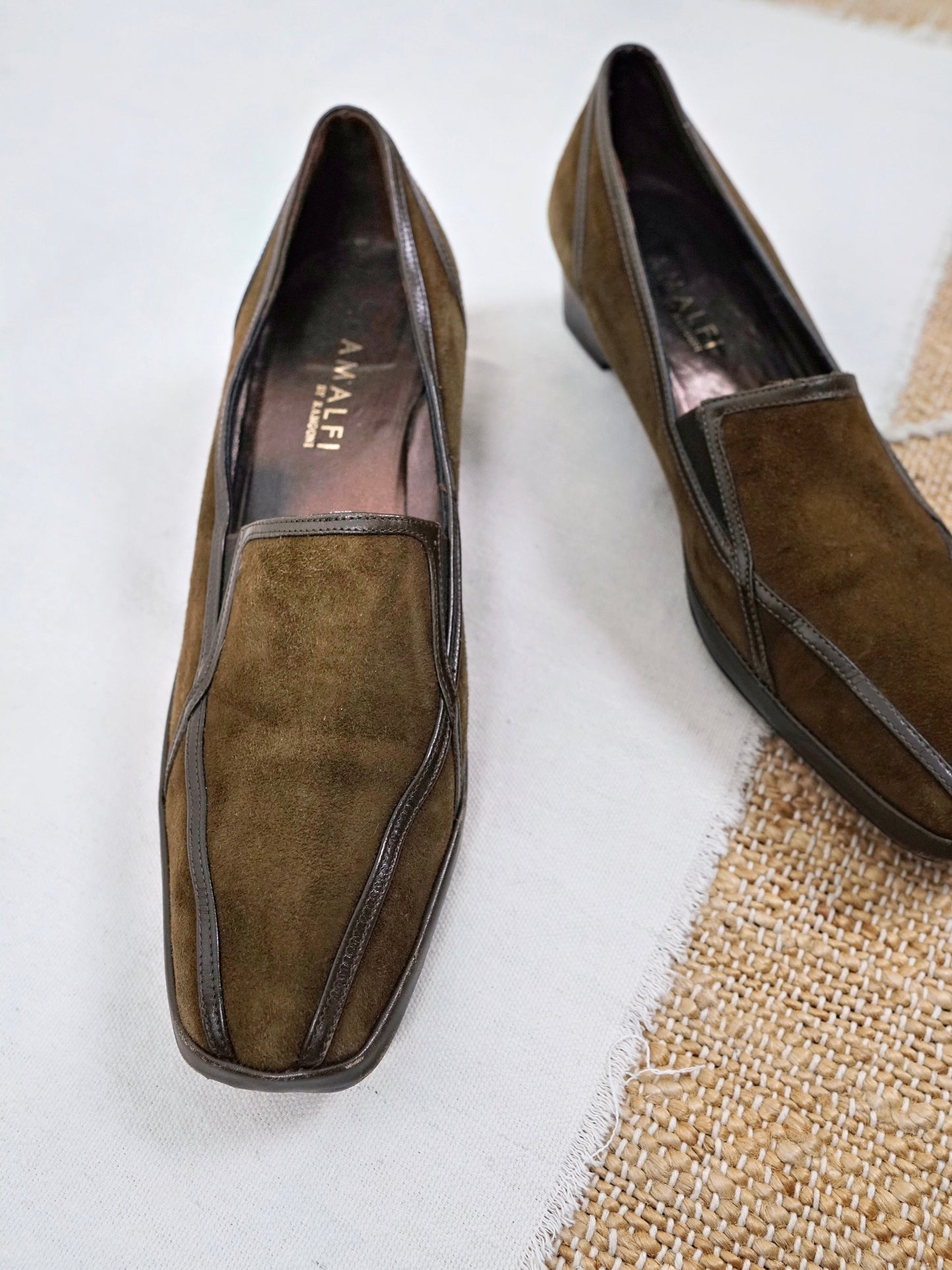 Amalfi by Rangoni Olive Suede Shoes | 10 N-closiTherapi | vinTage