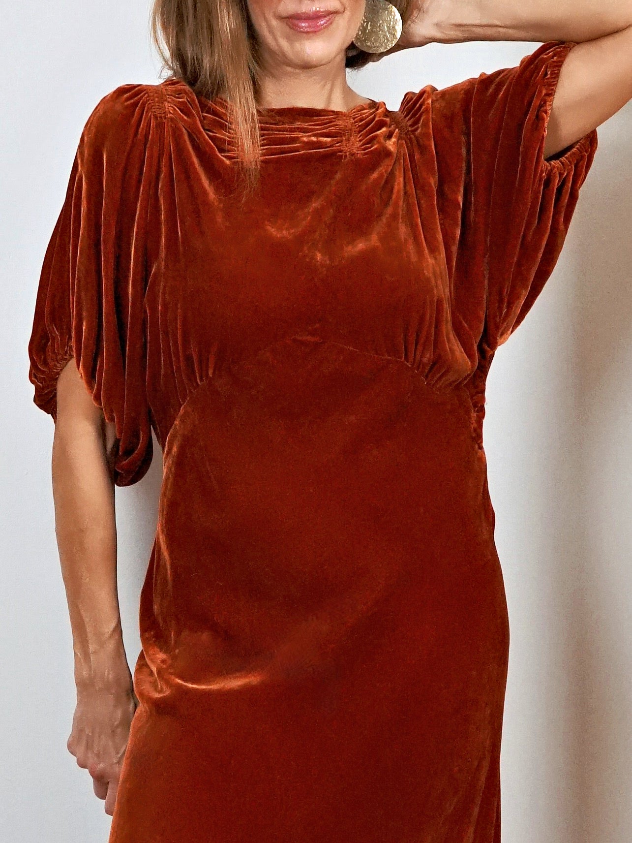 Vintage 30's Rust Silk Velvet Bias Dress – therapi Vintage 30's Rust Silk Velvet Bias Dress – therapi