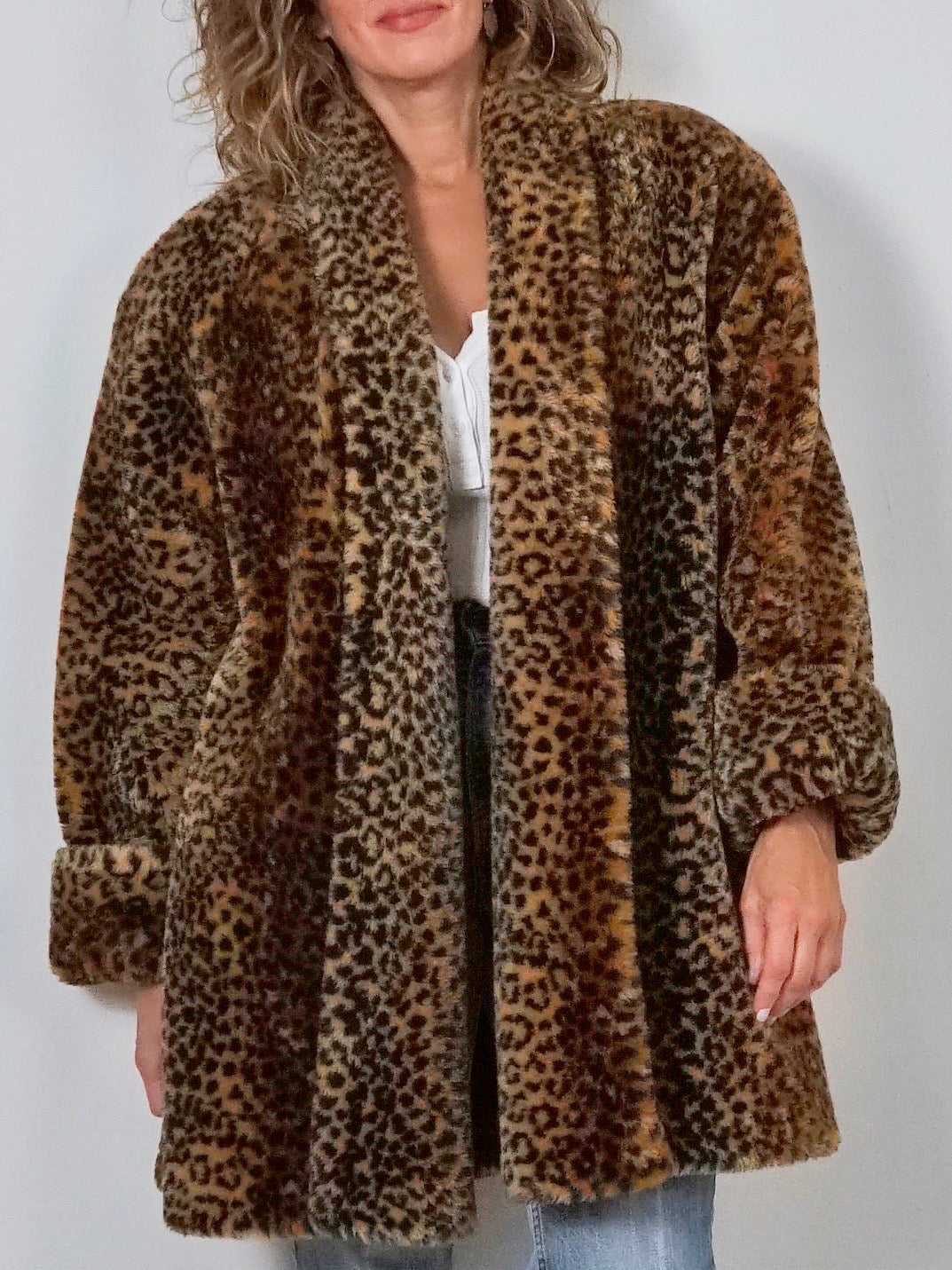 Vintage 80's Leopard Fur Swing Coat-closiTherapi | vinTage