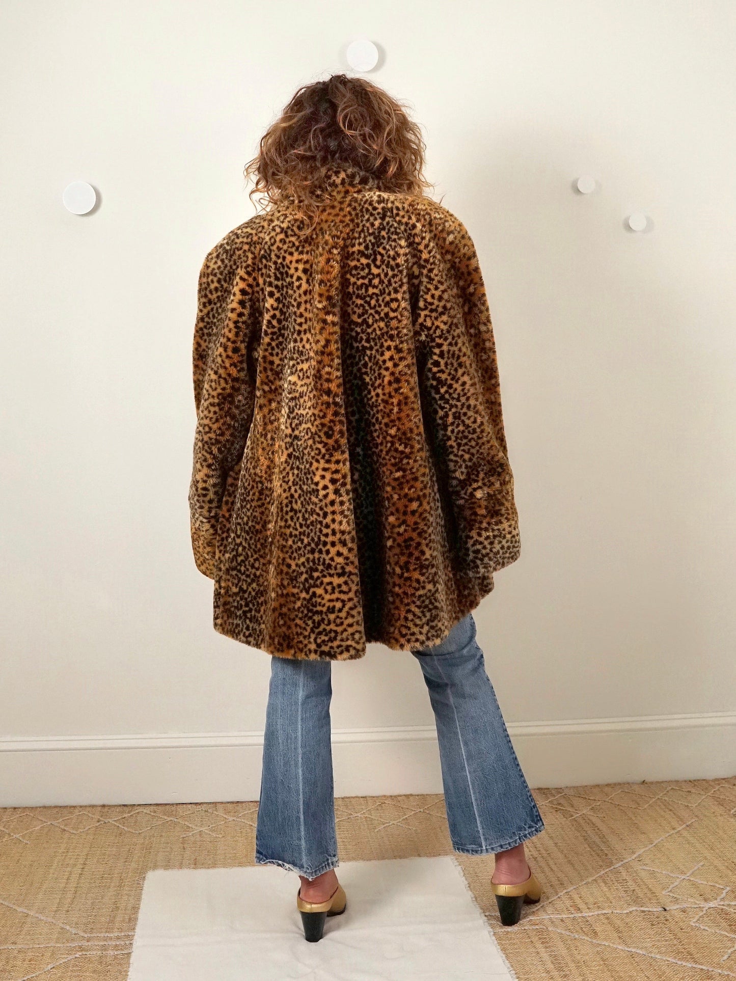 Vintage 80's Leopard Fur Swing Coat-closiTherapi | vinTage