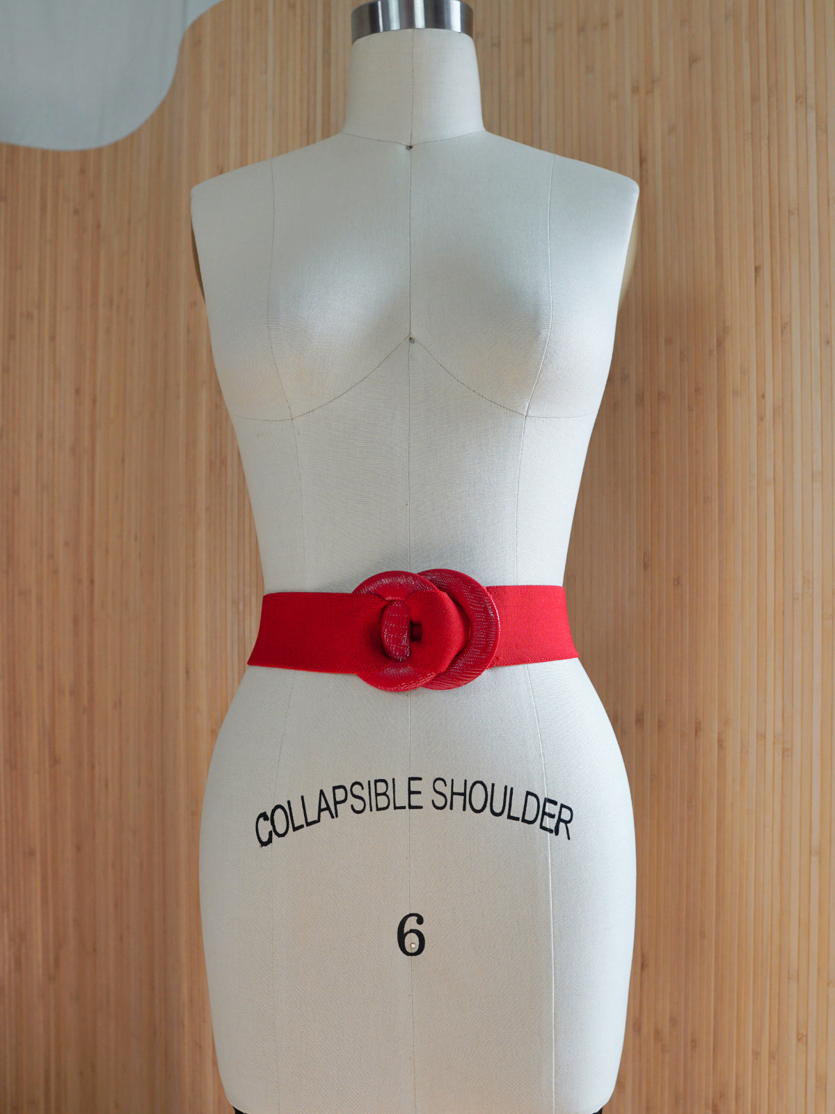 Vintage Lipstick Red Stretch Belt – therapi display picture 1
