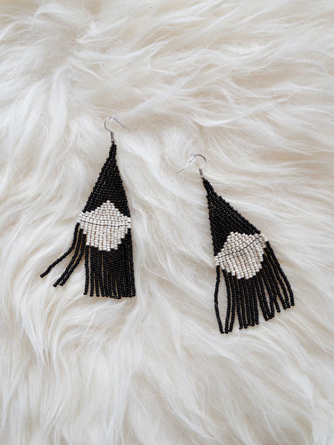 Beaded Fringe Earrings In Contrast-closiTherapi | vinTage