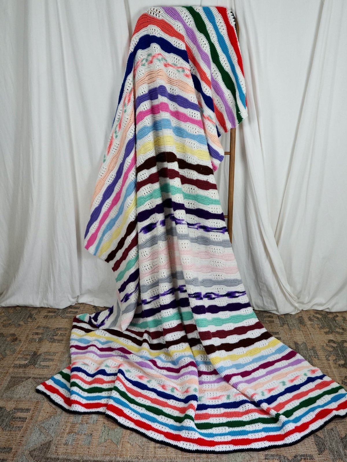 Handknit Rainbow Wavelength Blanket-closiTherapi | vinTage