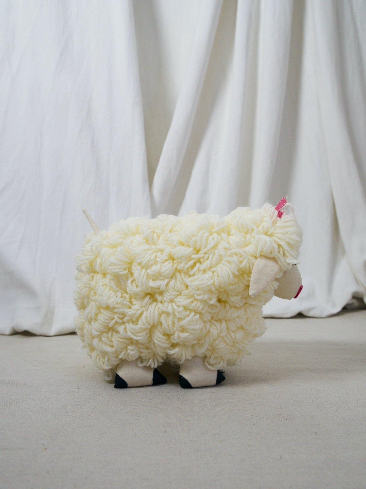 Handmade Loop Yarn Curly Sheep-closiTherapi | vinTage