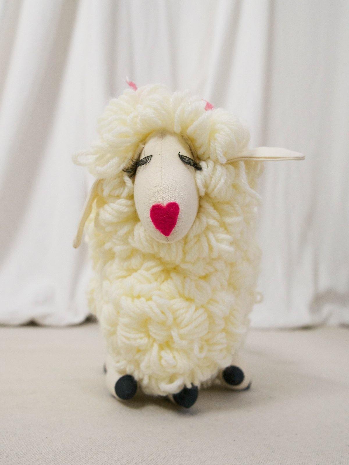 Handmade Loop Yarn Curly Sheep-closiTherapi | vinTage