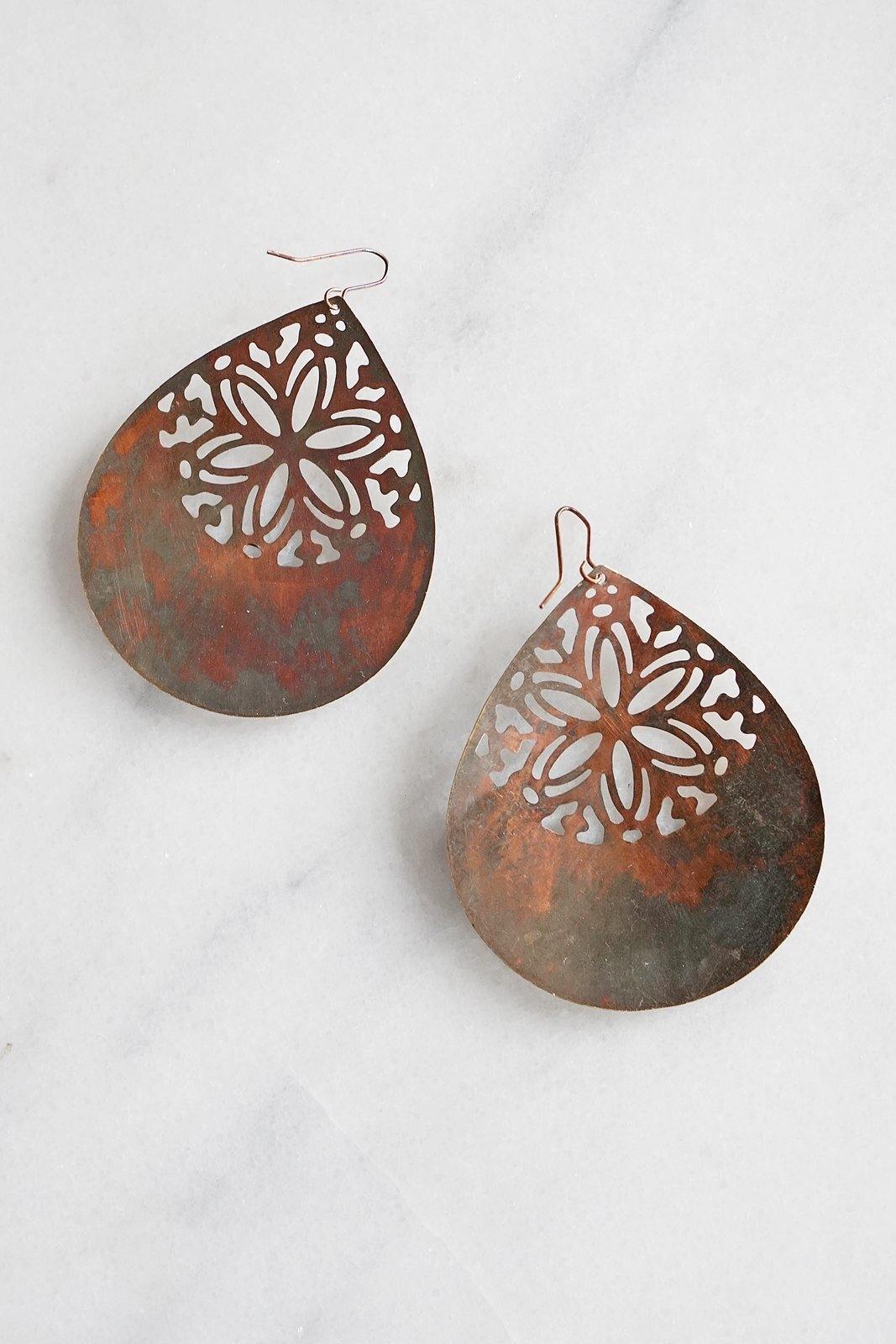 Teardrop Antique Bronze Metal Earrings-closiTherapi | vinTage
