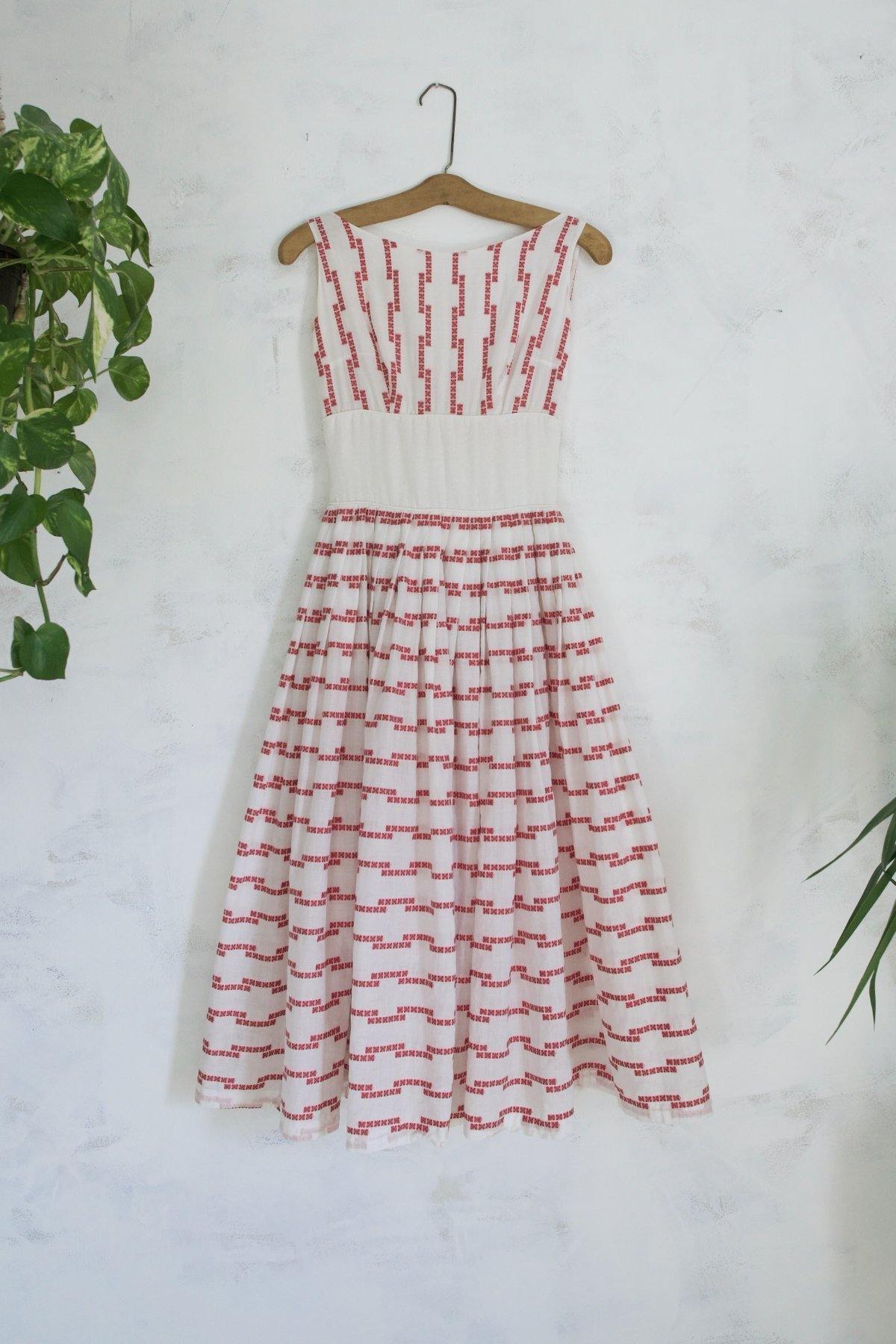 Vintage 50's Cotton Embroidered Day Dress  therapi