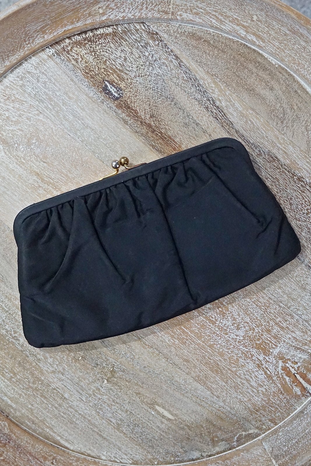 Vintage Black Satin Clutch bag-closiTherapi | vinTage