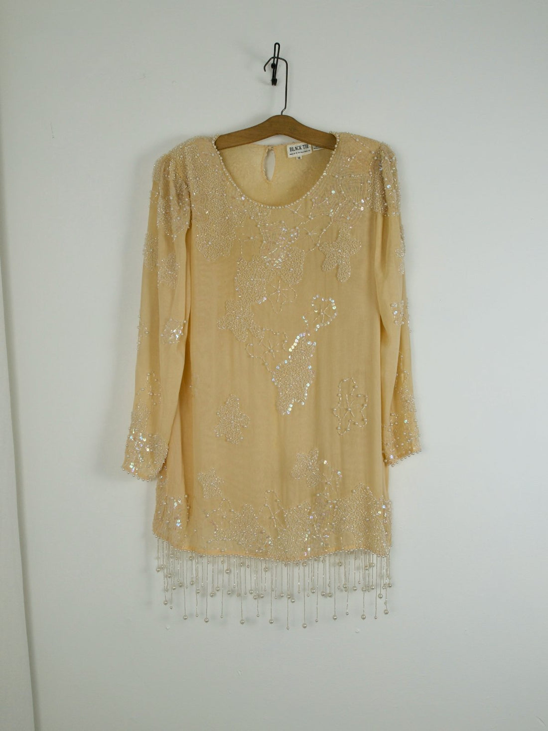 Vintage Buttercream Silk Pearl Dress-closiTherapi | vinTage