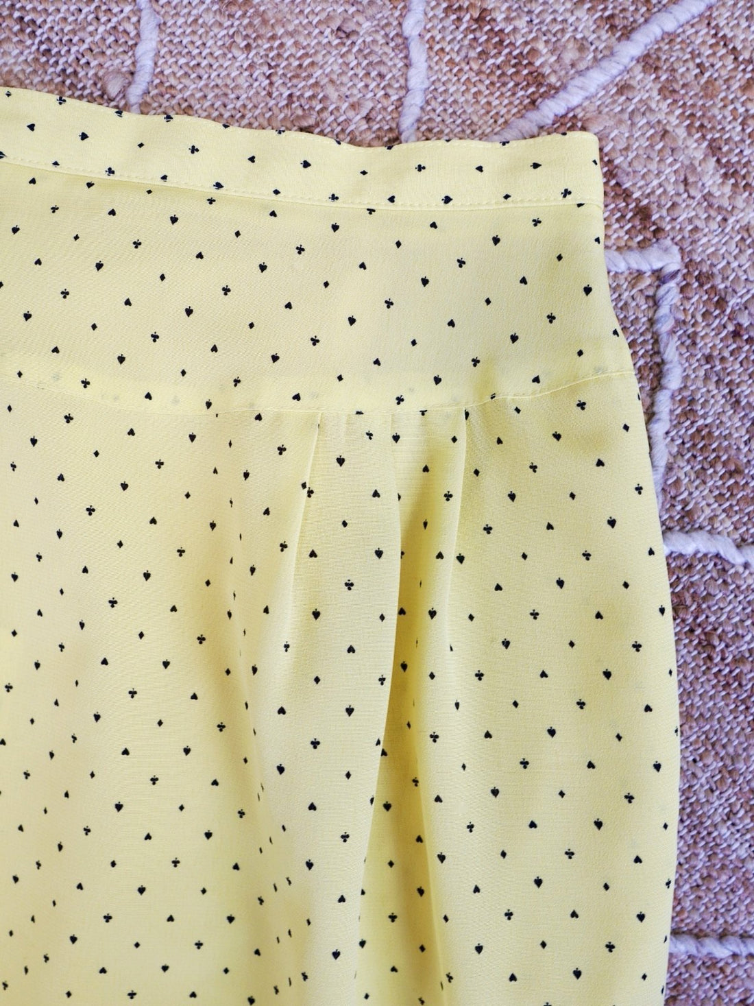 Vintage Canary Yellow Pencil Skirt-closiTherapi | vinTage