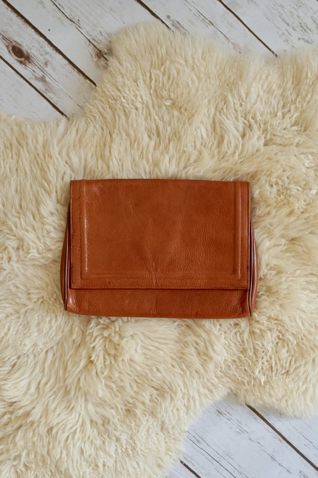 Vintage Caramel Leather Bag-closiTherapi | vinTage