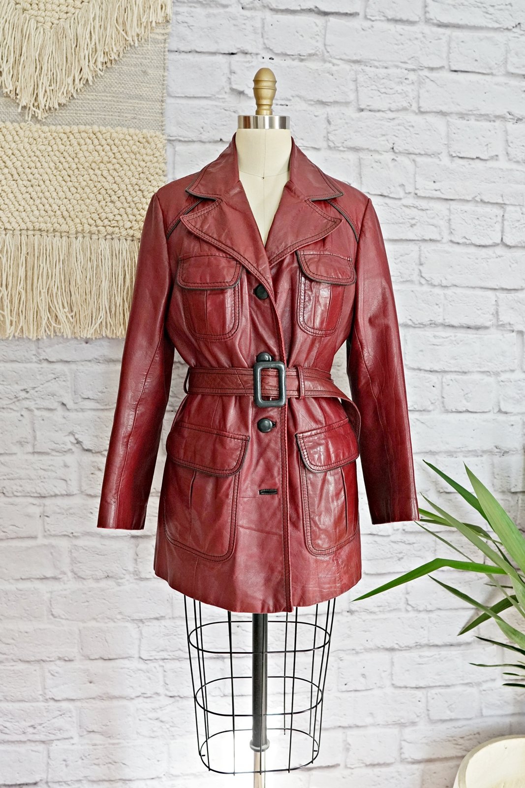 Vintage Cinnamon Leather Trench Coat-closiTherapi | vinTage