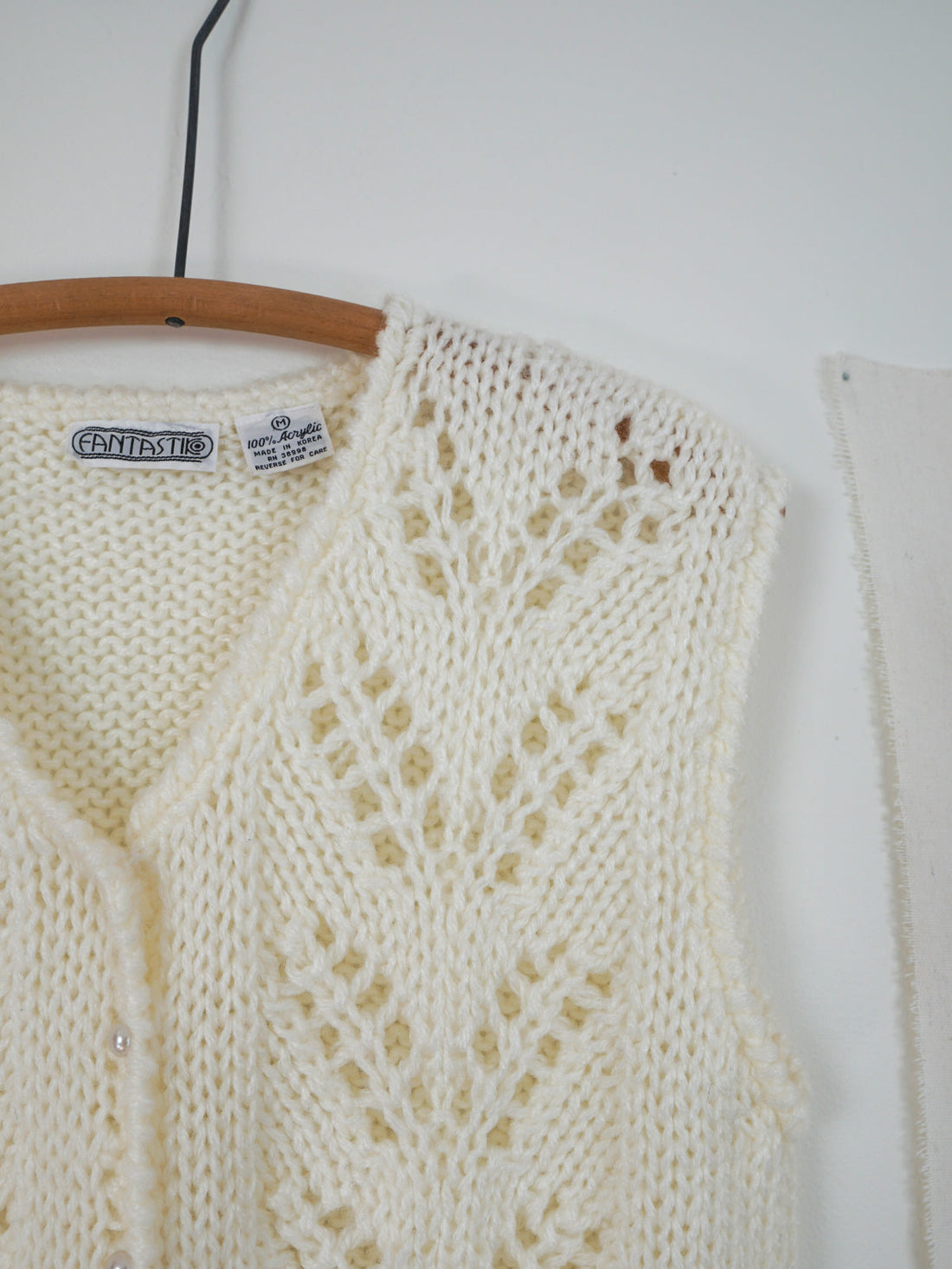 Vintage Crochet Pearl Button Sweater Vest-closiTherapi | vinTage