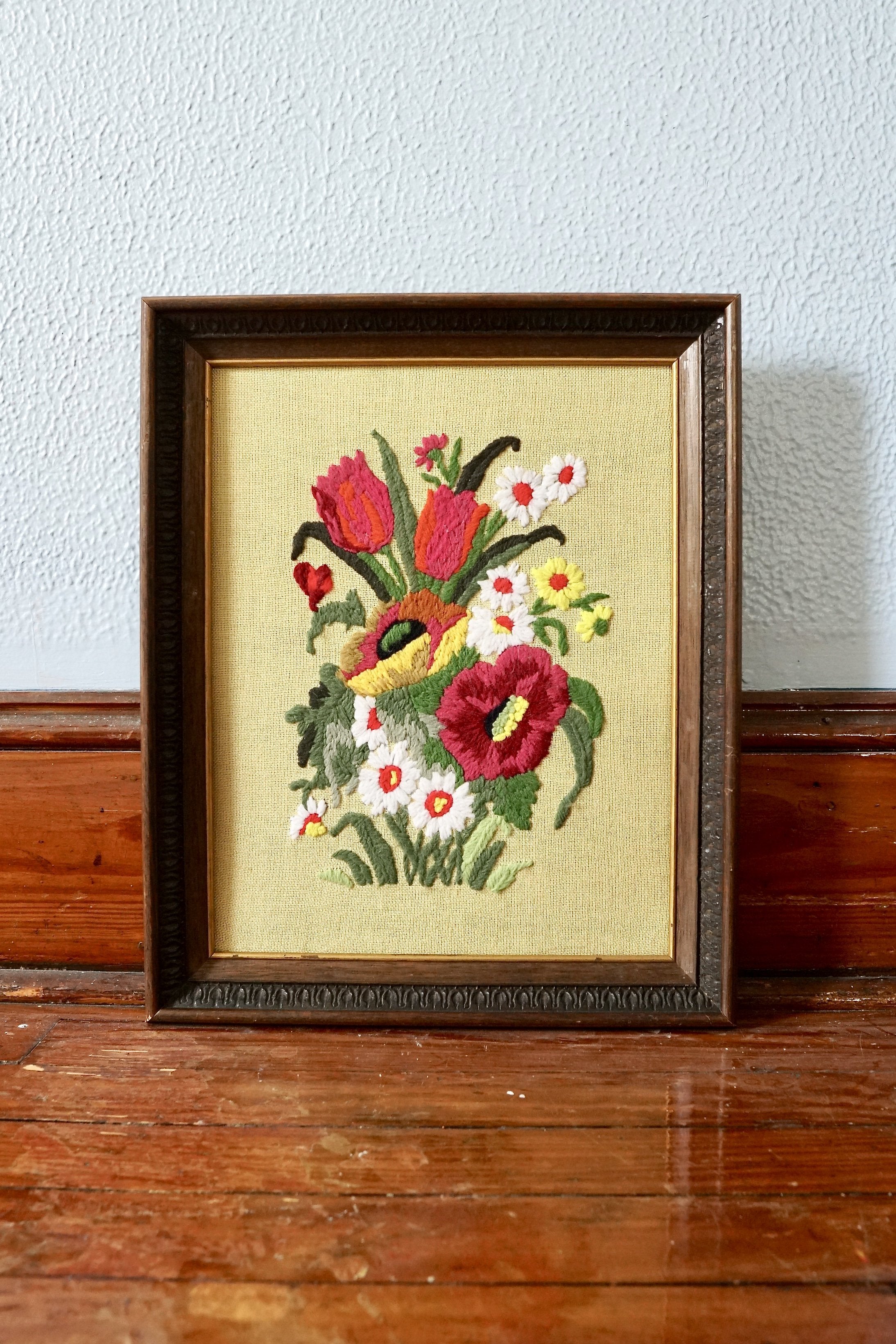 Vintage-Embroidery-Floral-
