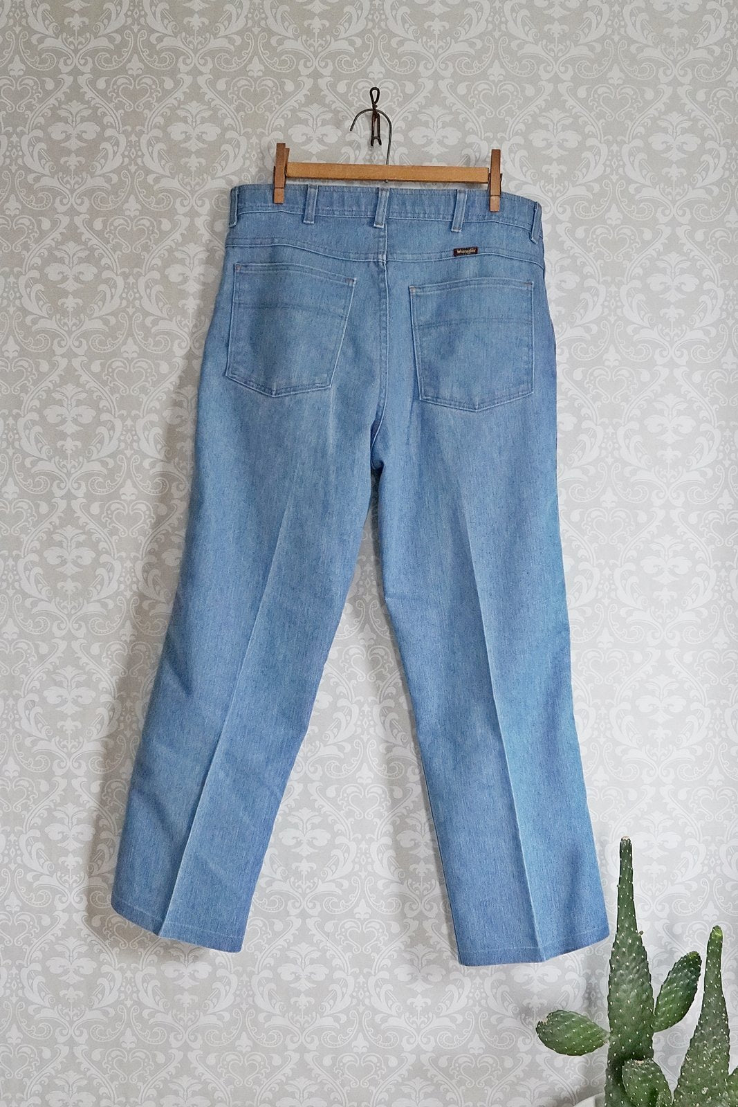 Vintage Faded Blue Wrangler Jeans - 34" Waist-closiTherapi | vinTage