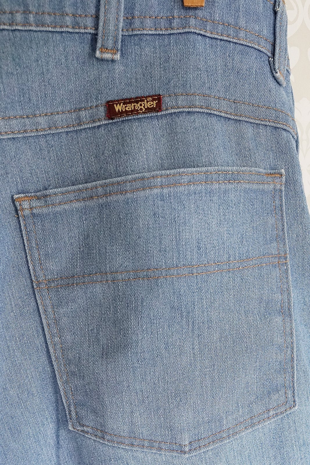 Vintage Faded Blue Wrangler Jeans - 34" Waist-closiTherapi | vinTage