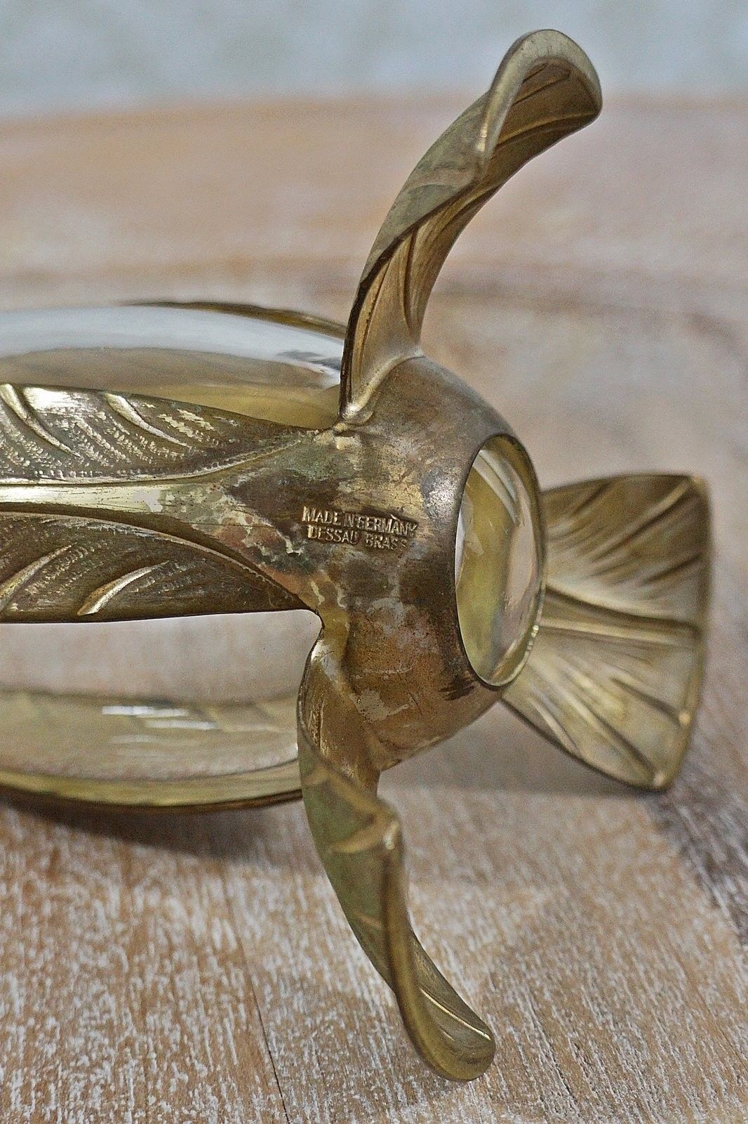 Vintage Glass Brass Leaf Vase-closiTherapi | vinTage