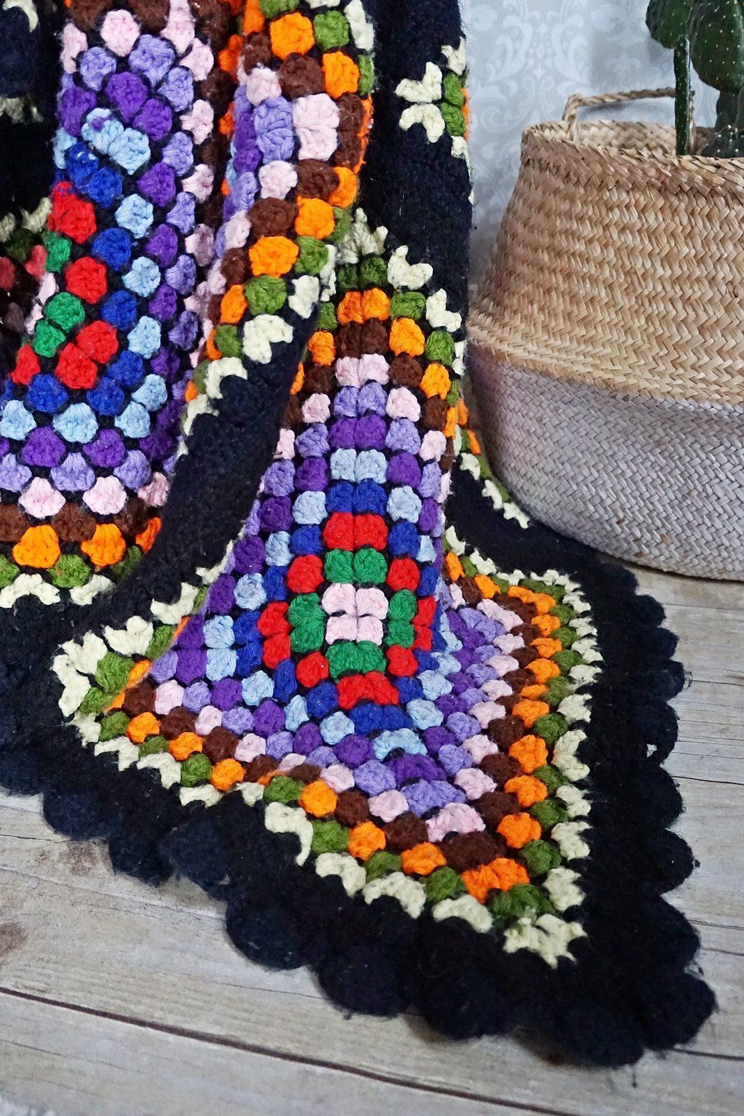 Vintage Granny Square Reversible Handknit Afghan-closiTherapi | vinTage