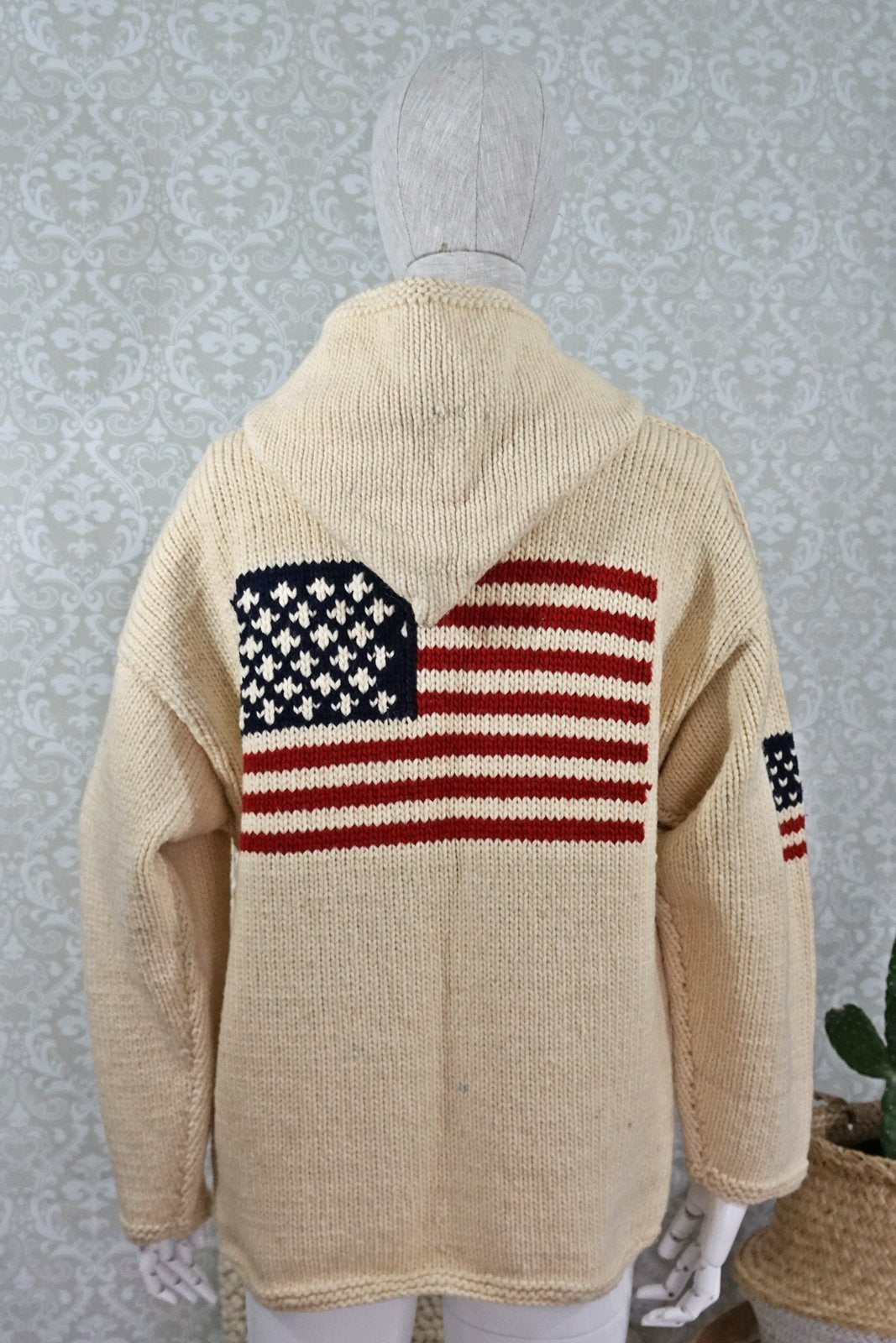 Vintage Handmade American Flag Sweater-closiTherapi | vinTage