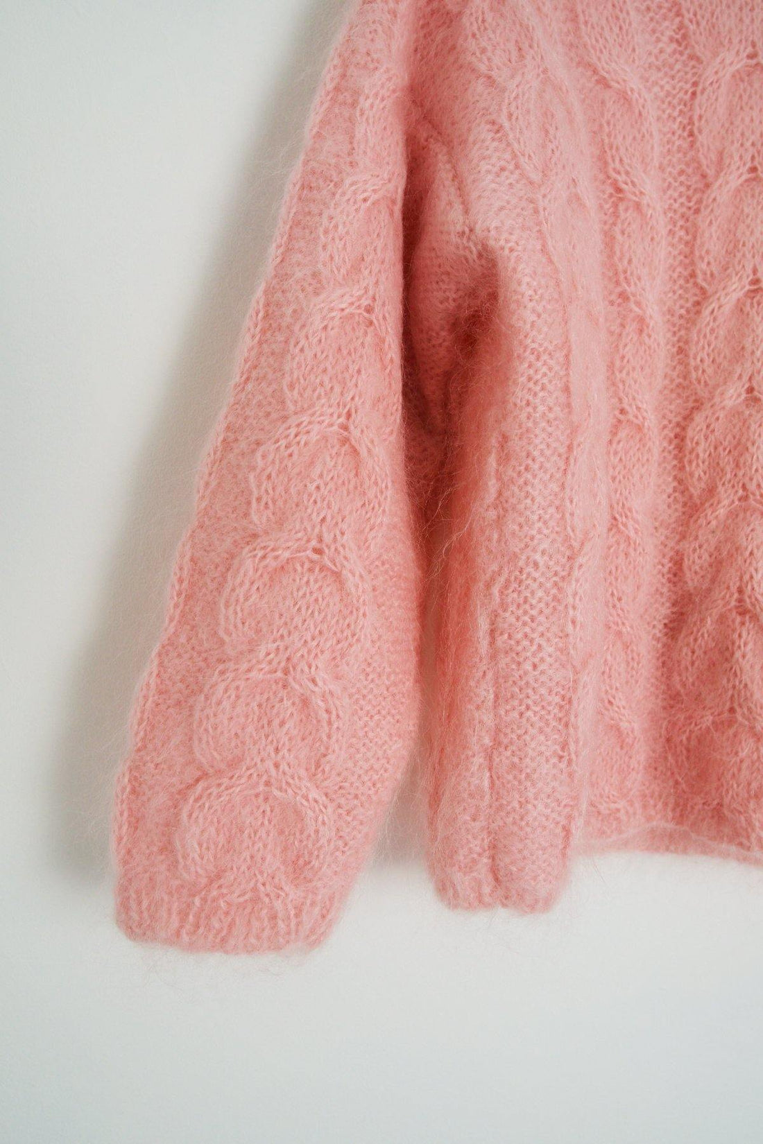 Vintage Pink Fluffy Mohair Sweater-closiTherapi | vinTage