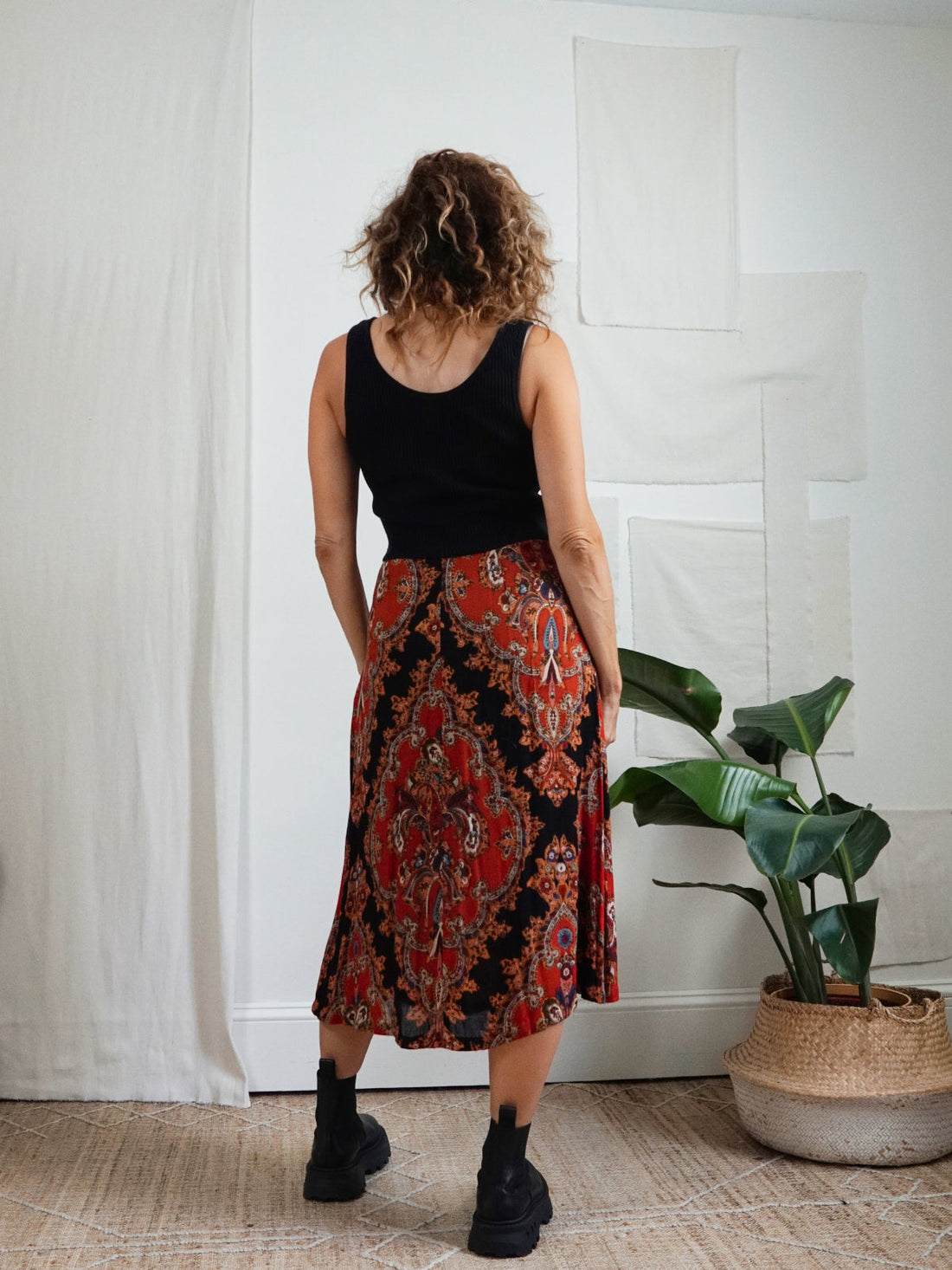 Vintage Terracotta Paisley Skirt-closiTherapi | vinTage