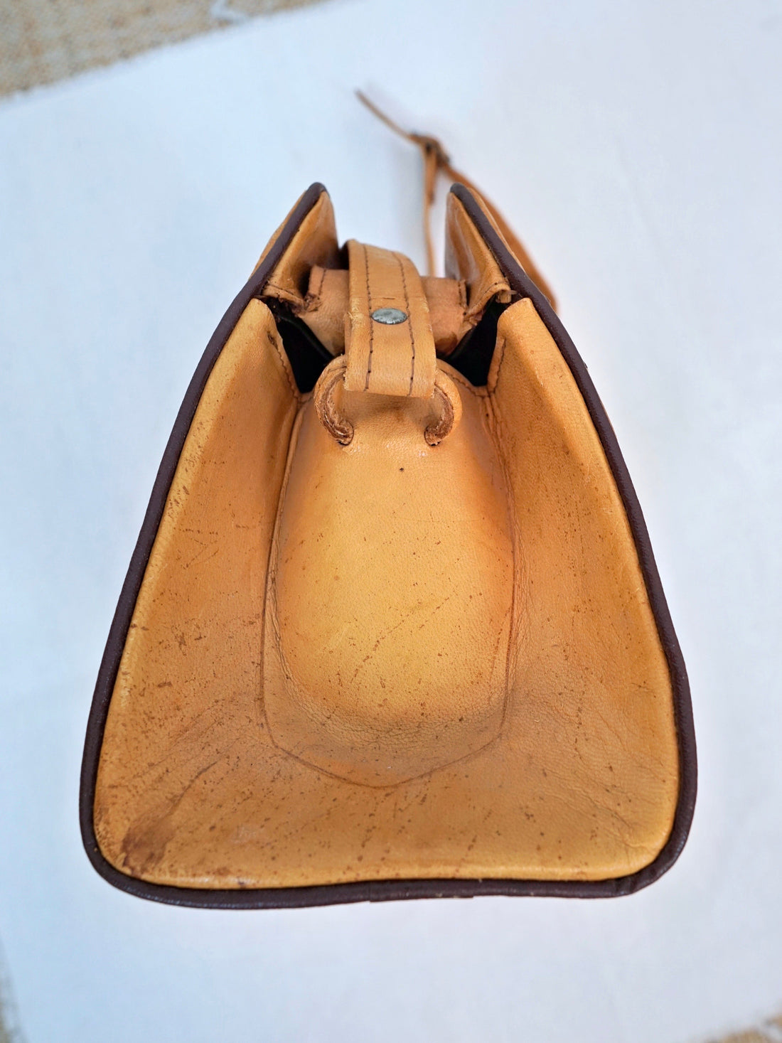 70's Tooled Leather Llama Bag-closiTherapi | vinTage