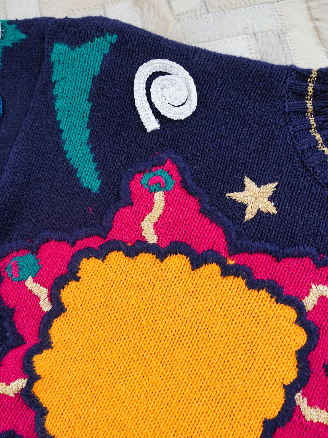 80's Galaxy Embroidered Sweater-closiTherapi | vinTage