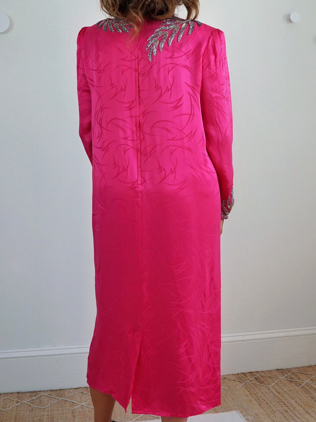 80's Pink Silk Leaf Motif Dress-closiTherapi | vinTage