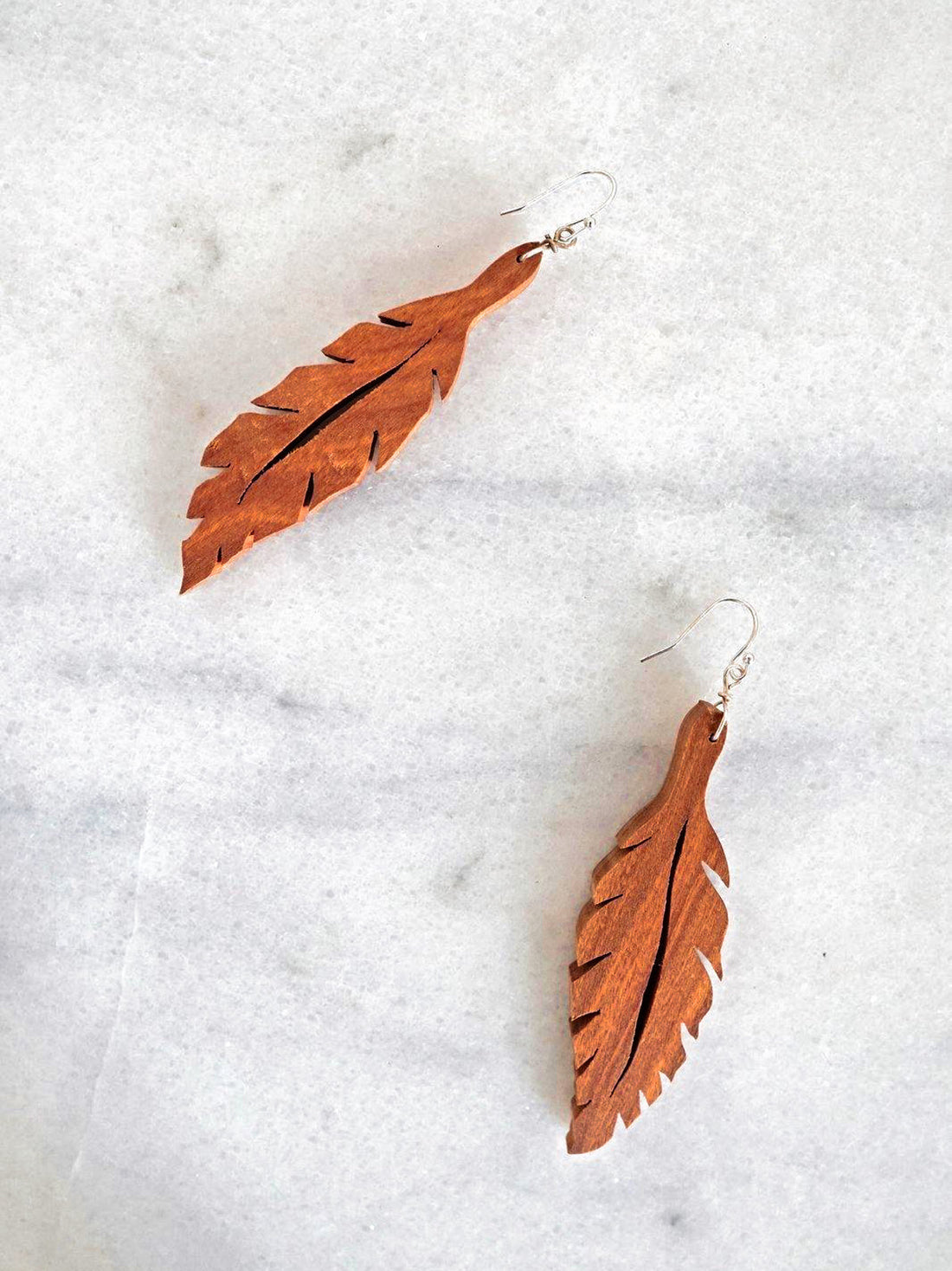 Carved Wood Leaf Earrings-closiTherapi | vinTage