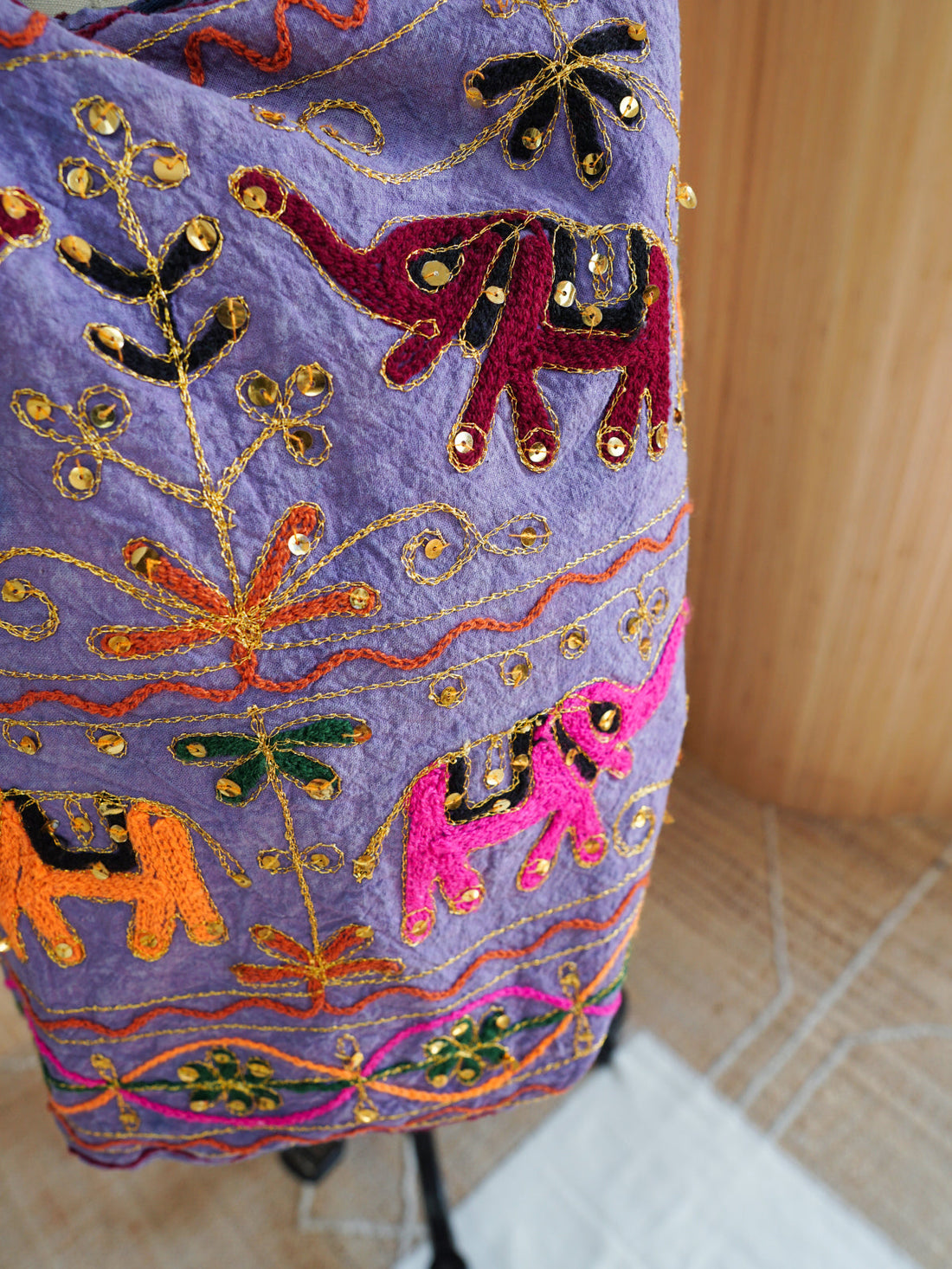 Slouchy Embroidered Elephant Hobo Bag-closiTherapi | vinTage