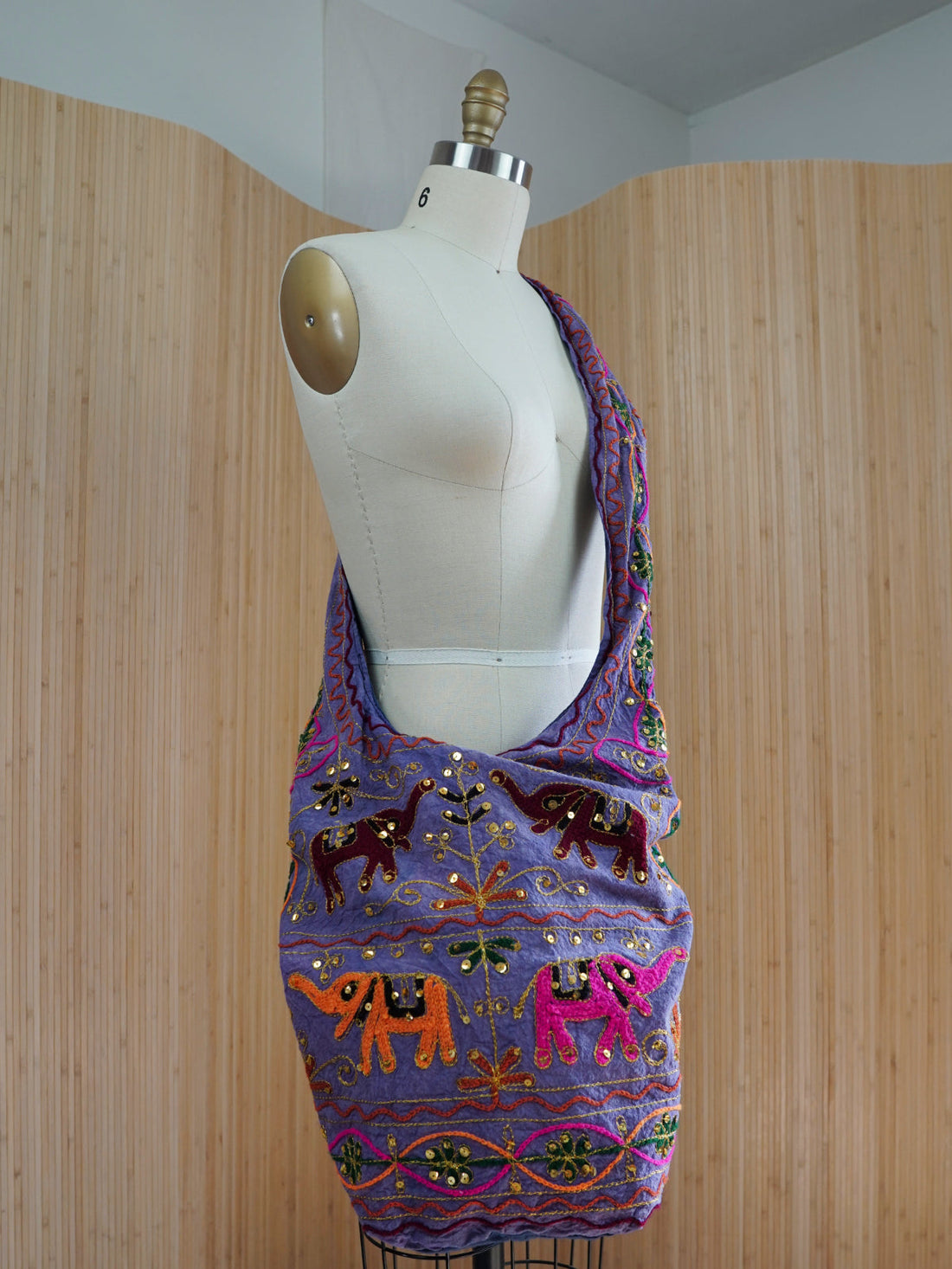 Slouchy Embroidered Elephant Hobo Bag-closiTherapi | vinTage