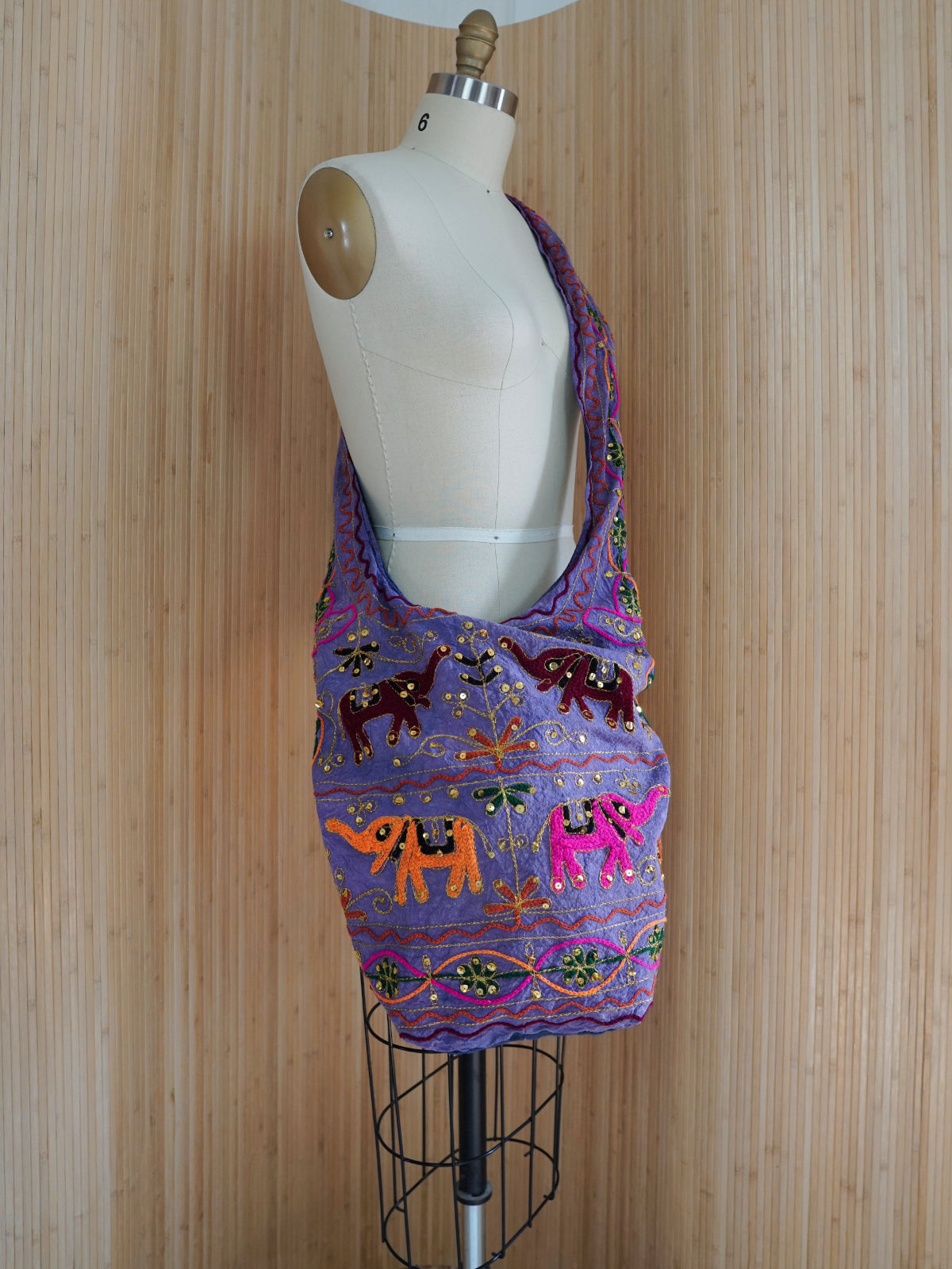 Slouchy Embroidered Elephant Hobo Bag-closiTherapi | vinTage