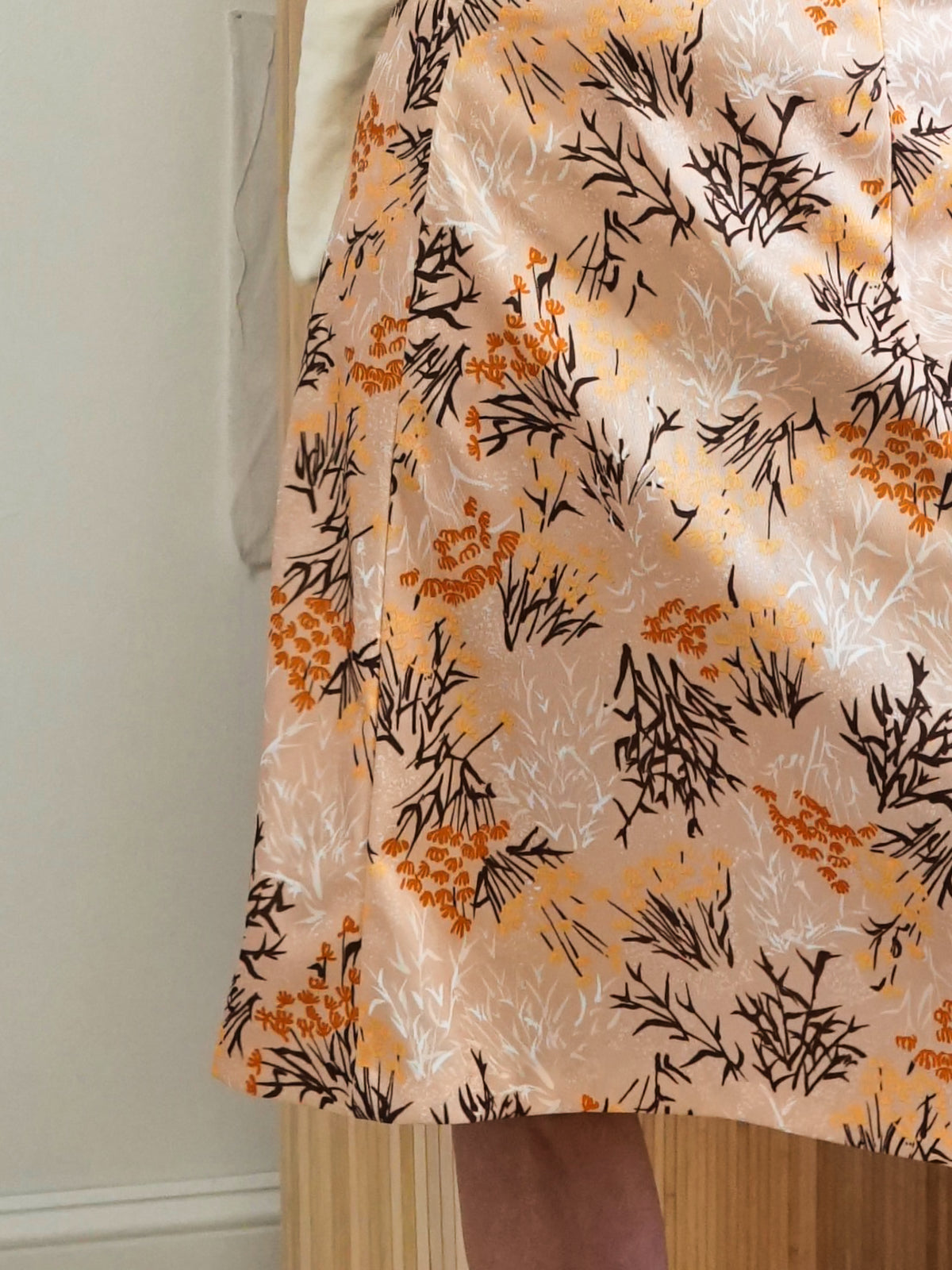 Vintage 60's Cantaloupe Floral Skirt-closiTherapi | vinTage