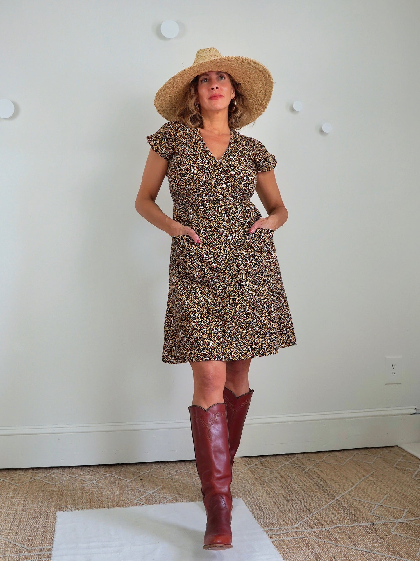 Vintage 70's Cherry Floral Print Dress-closiTherapi | vinTage