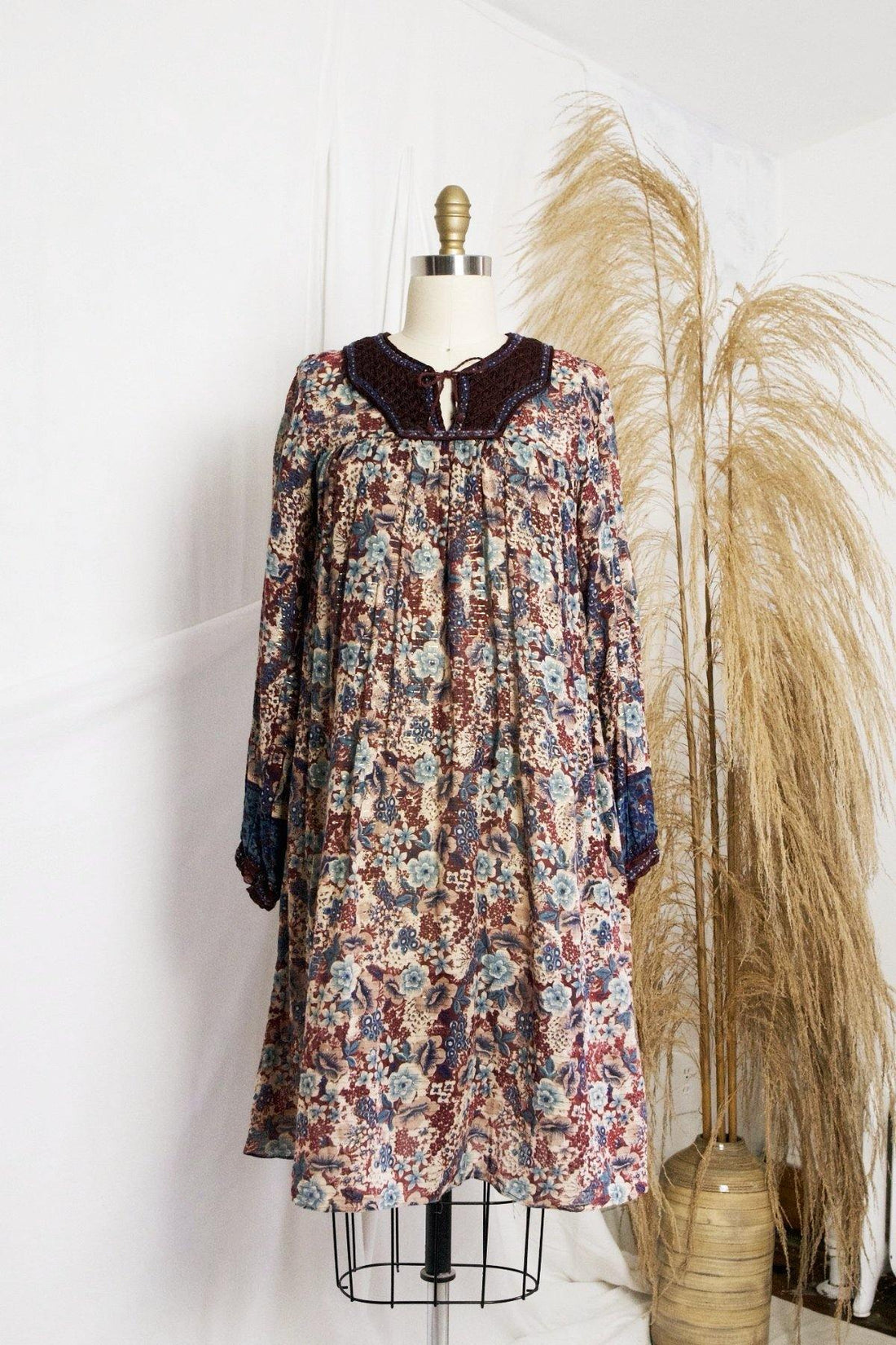 Vintage 70's Gauze Floral Dress-closiTherapi | vinTage