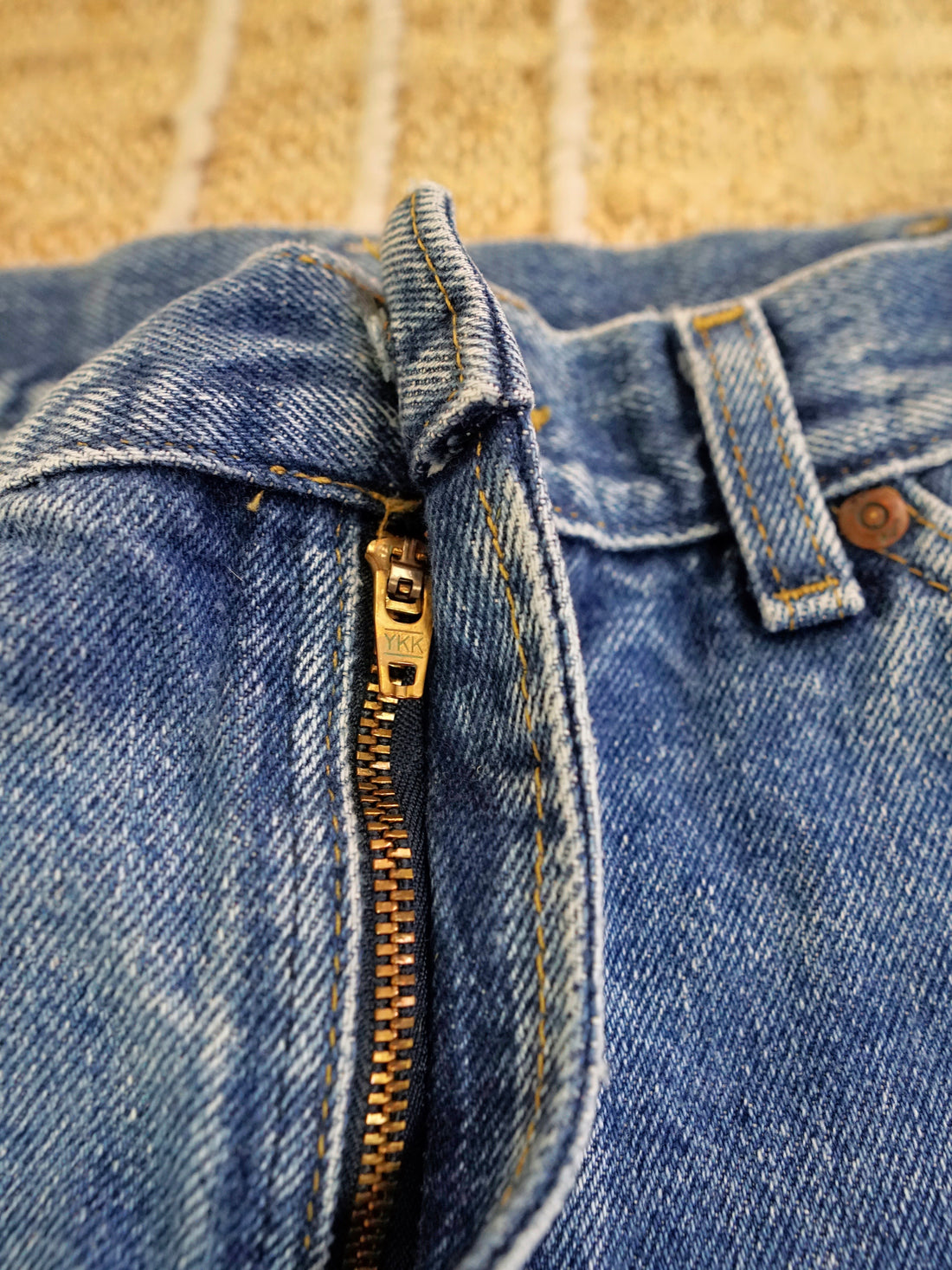 Vintage 80's Lee Cropped Jeans - 33" Waist-closiTherapi | vinTage