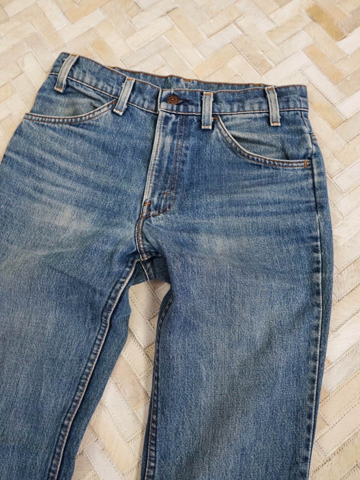 Vintage 80's Levi's 684 Orange Tab Bell Jeans - 28