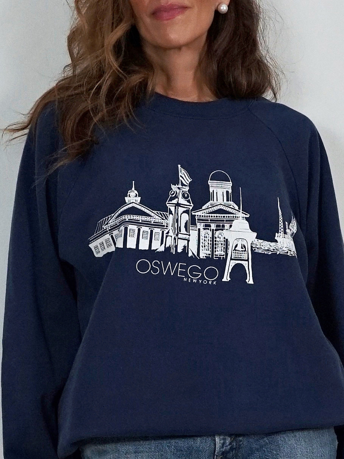 Vintage 80's Oswego New York Sweatshirt-closiTherapi | vinTage
