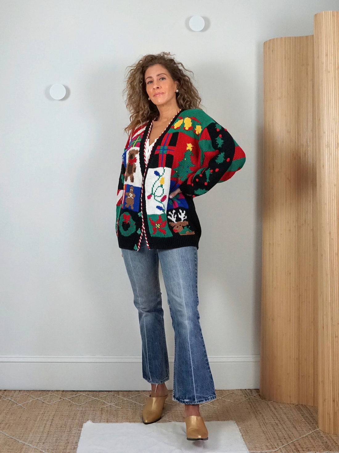 Vintage 90's BellePointe Christmas Theme Sweater-closiTherapi | vinTage