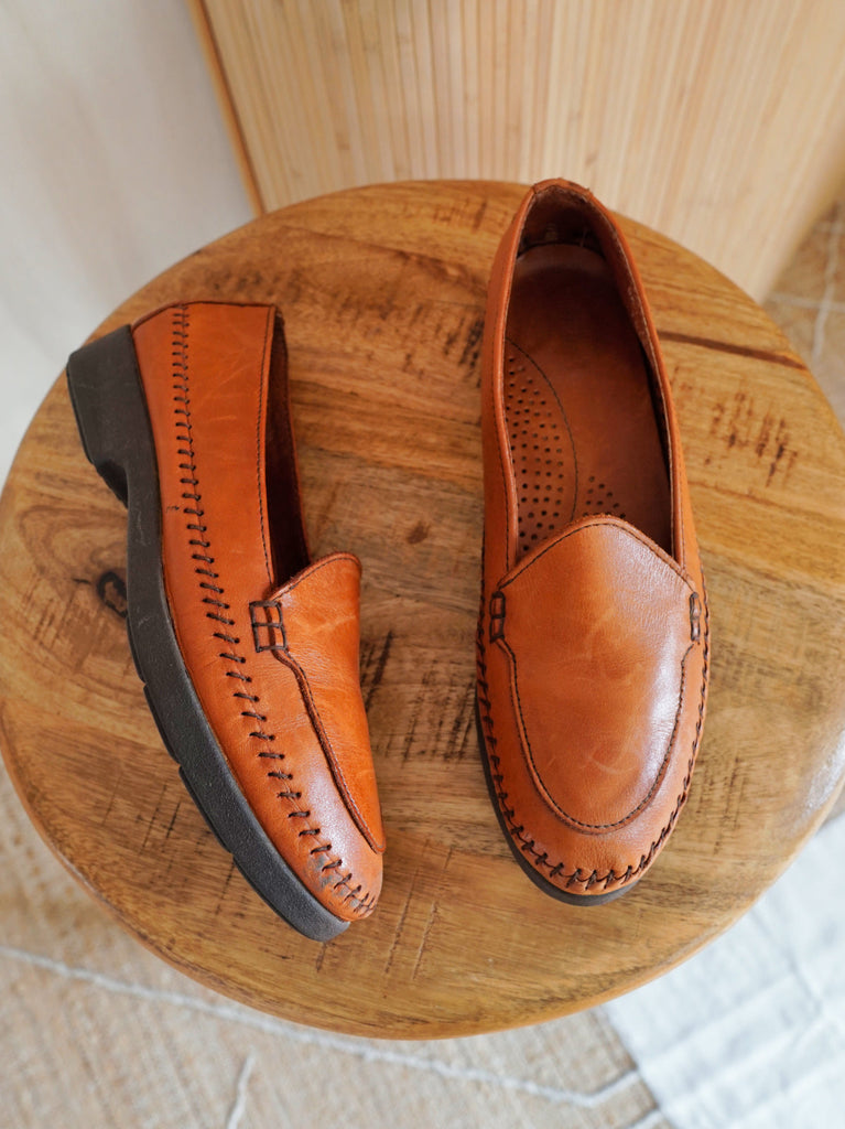 Vintage 90's Dexter Leather Whipstitch Shoes / 8.5 – therapi