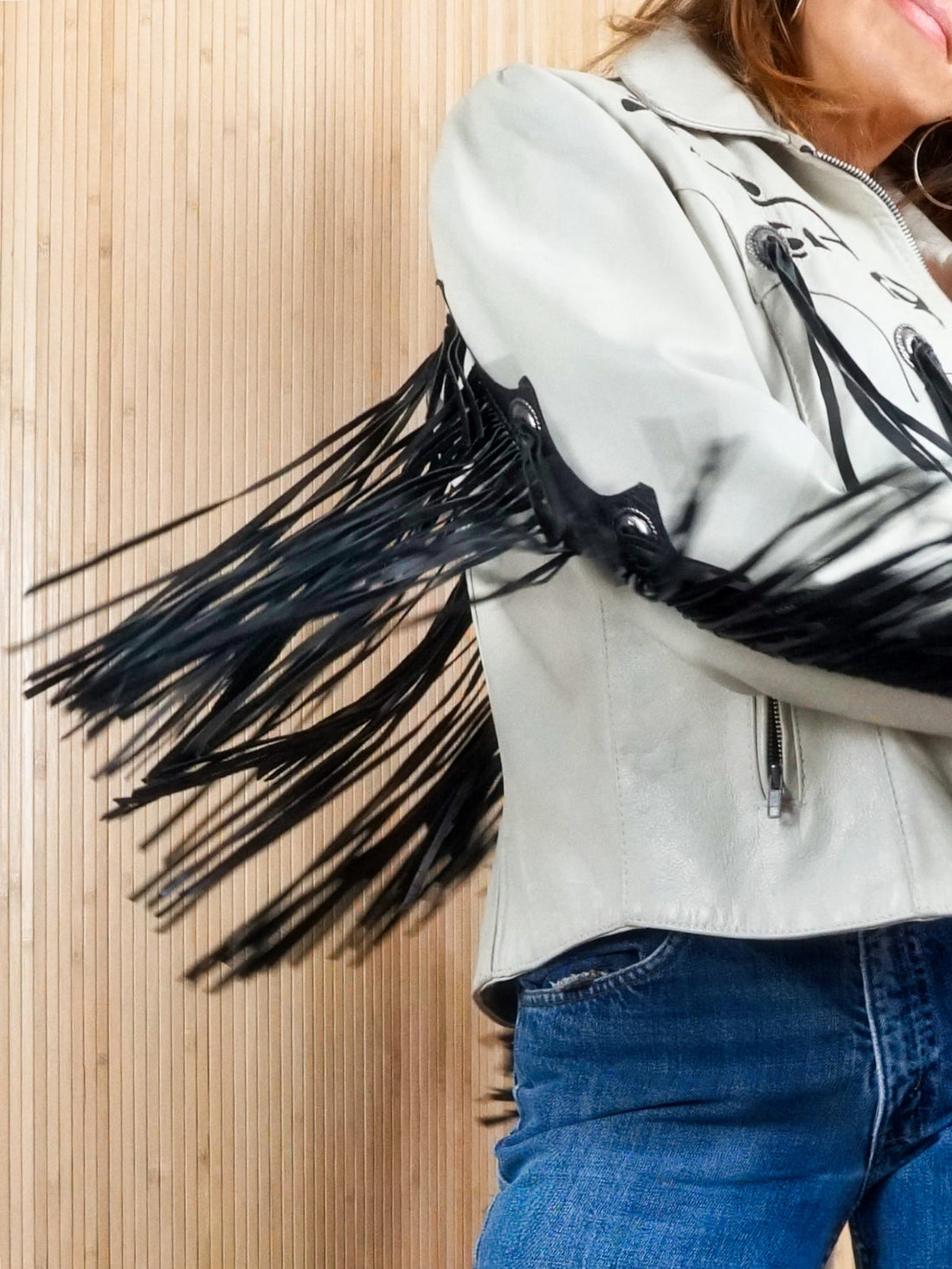 Vintage Bone White Leather Western Fringe Jacket-closiTherapi | vinTage