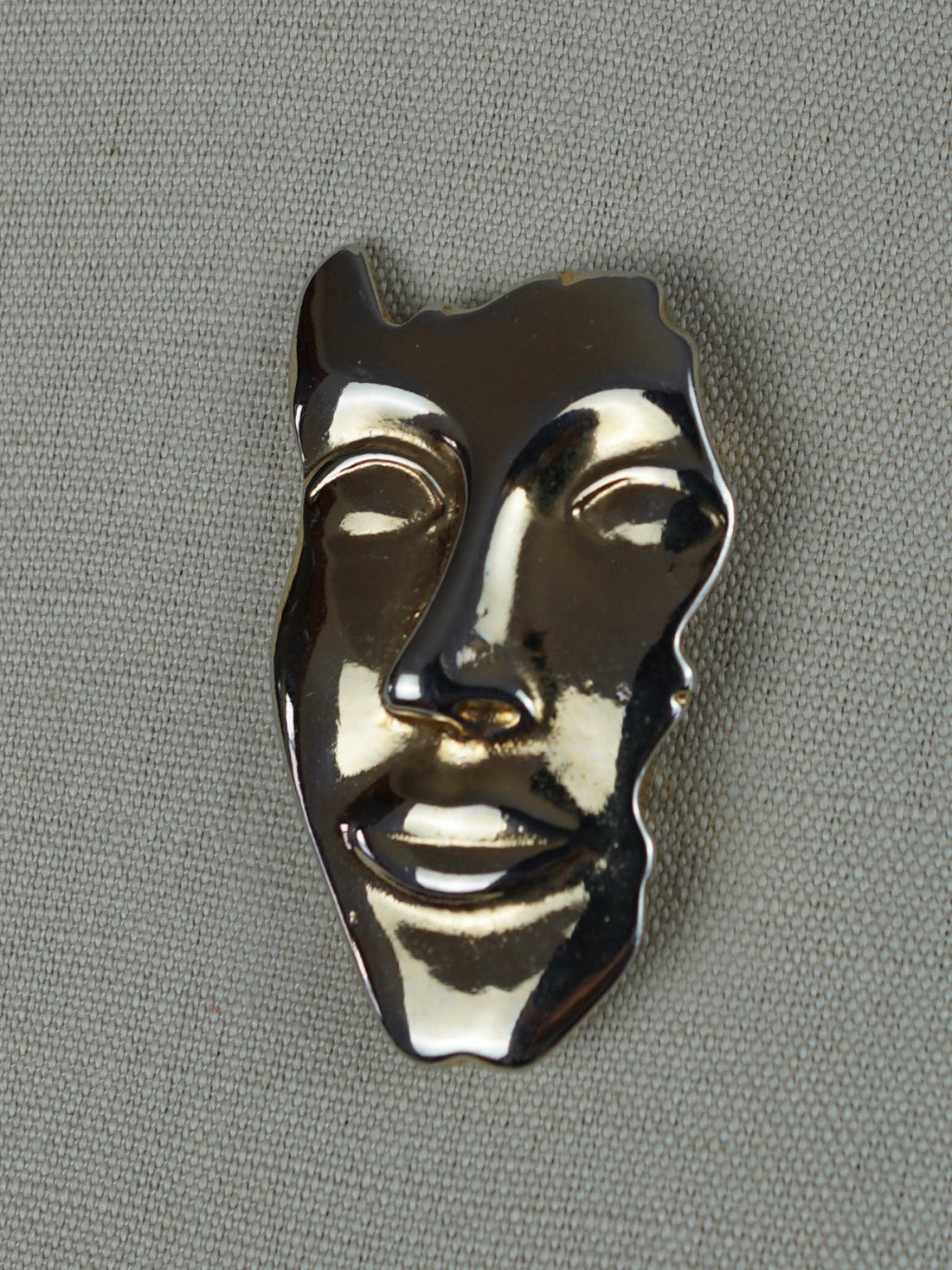 Vintage Face Sculptural Brooch-closiTherapi | vinTage