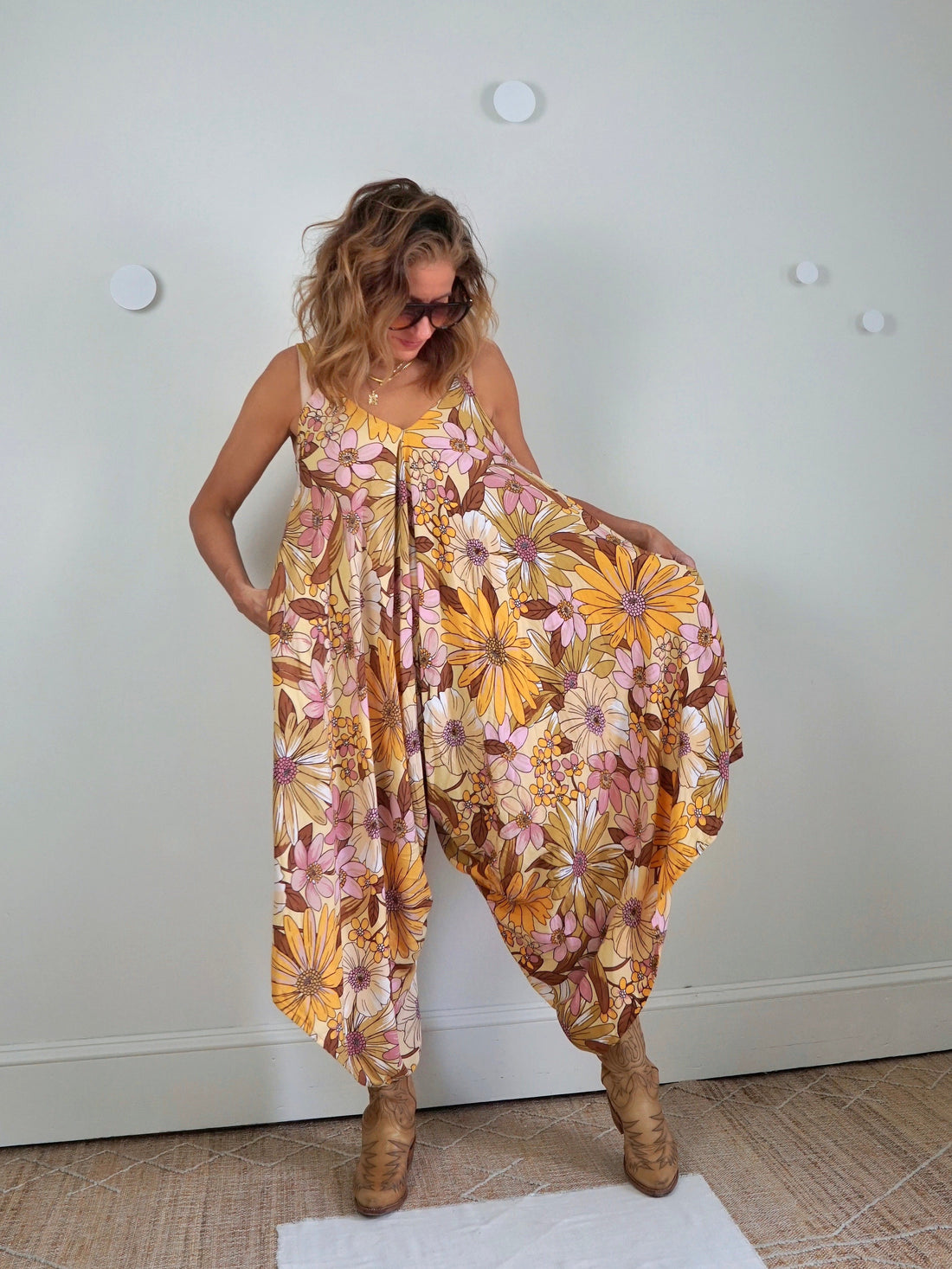 Vintage Floral Asymmetrical Jumpsuit-closiTherapi | vinTage