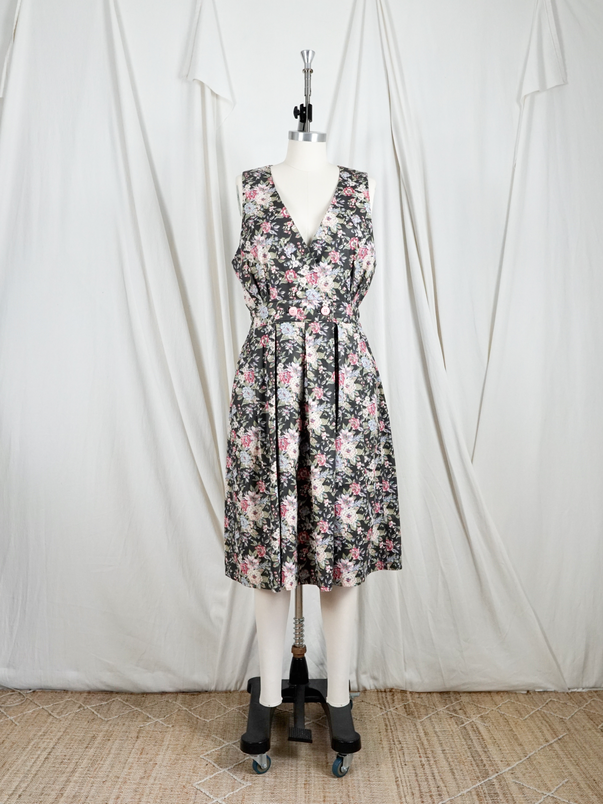 Vintage Floral Romantic Pleated Dress-closiTherapi | vinTage