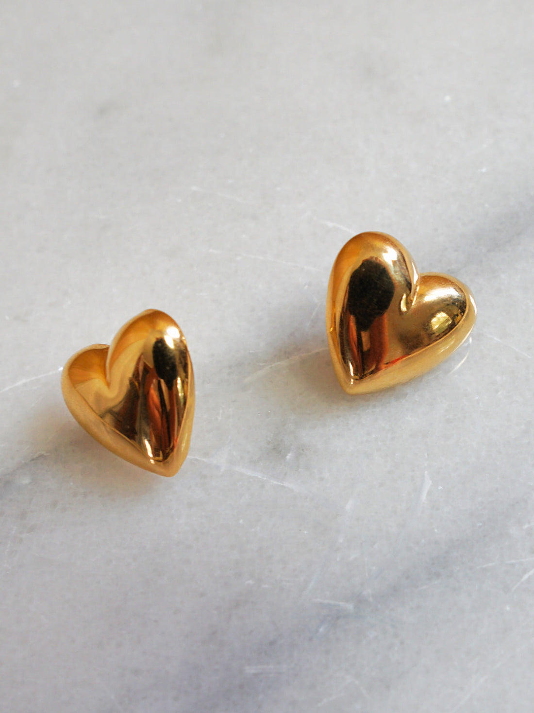 Vintage Golden Heart Puff Earrings-closiTherapi | vinTage