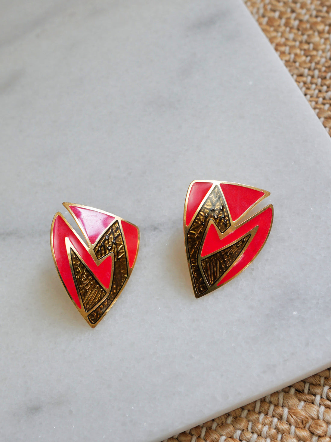 Vintage Hot Pink Abstract Earrings-closiTherapi | vinTage