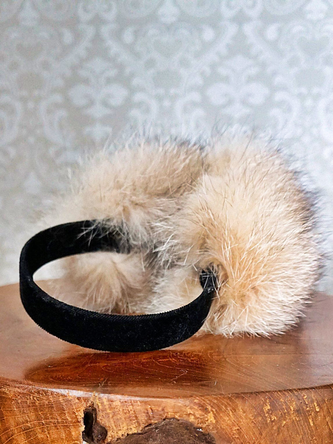 Vintage Natural Fox Fur Earmuffs-closiTherapi | vinTage