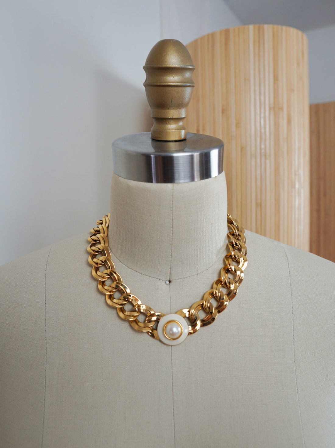 CHANEL Vintage Gold Tone Chain Link Choker Necklace 