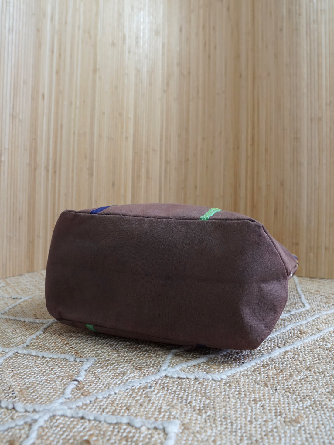 Vintage Rainbow Tube Handle Tote-closiTherapi | vinTage