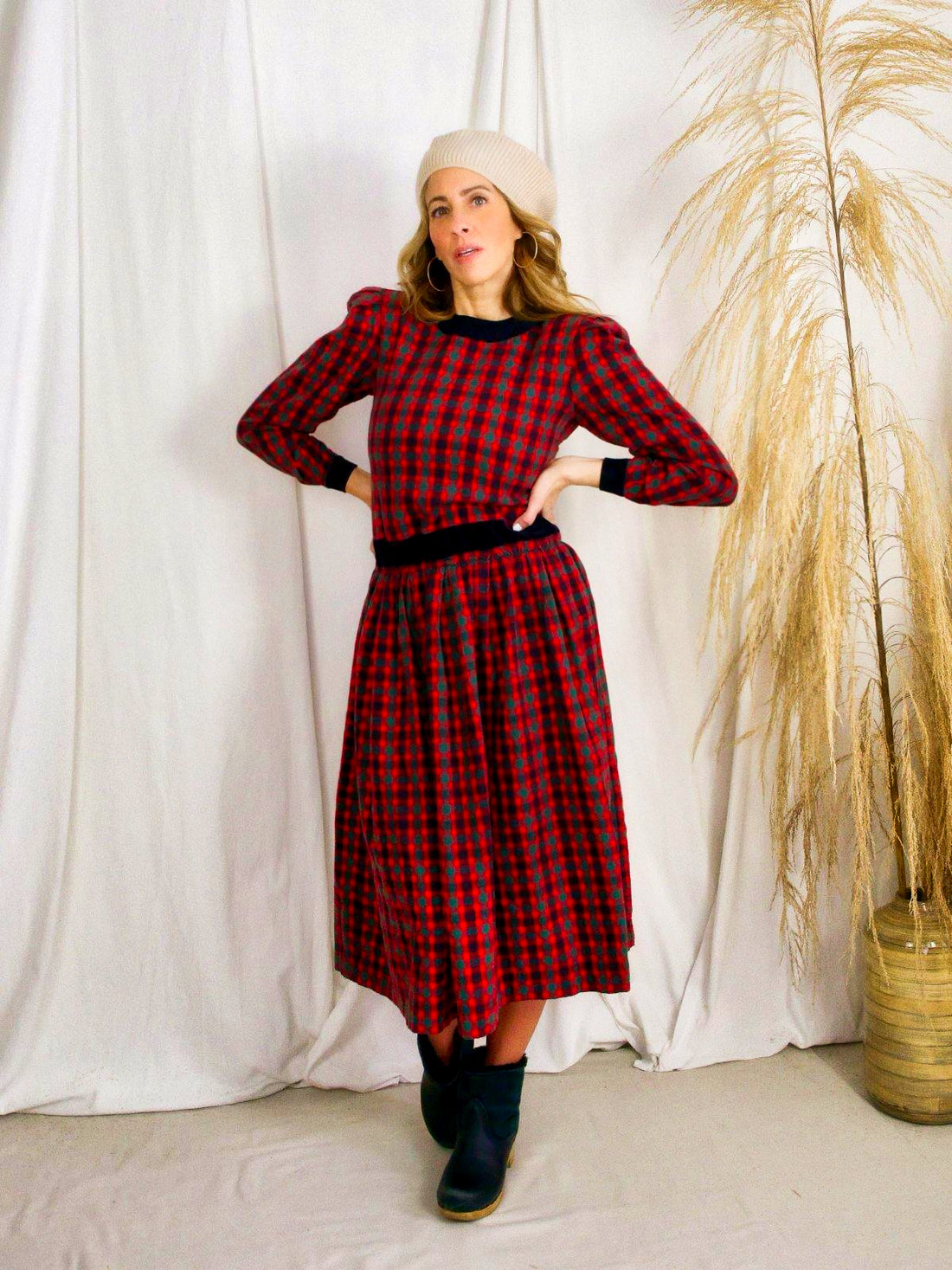 Vintage Red Plaid Flannel Dress-closiTherapi | vinTage